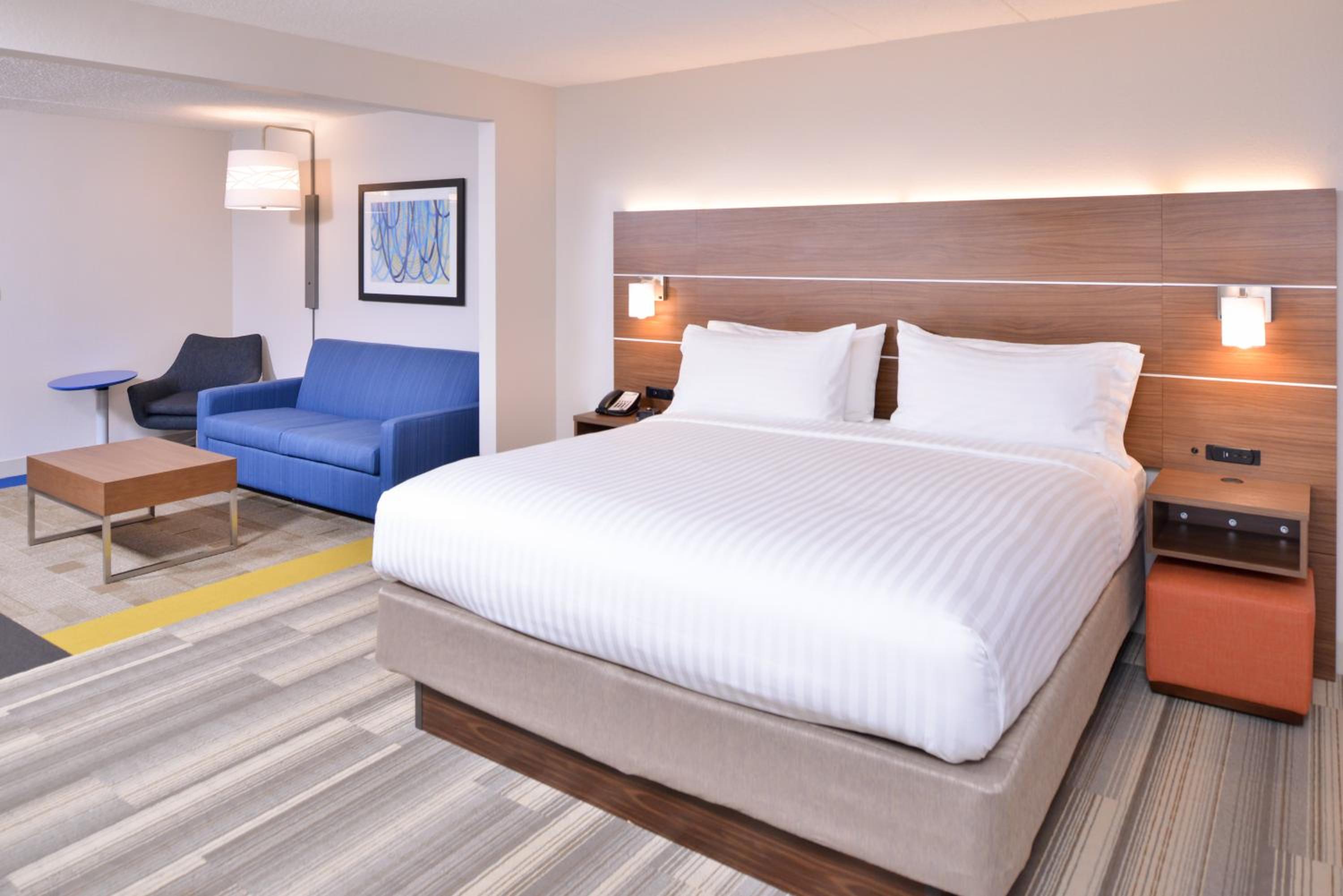 King Suite with Sofa Bed
