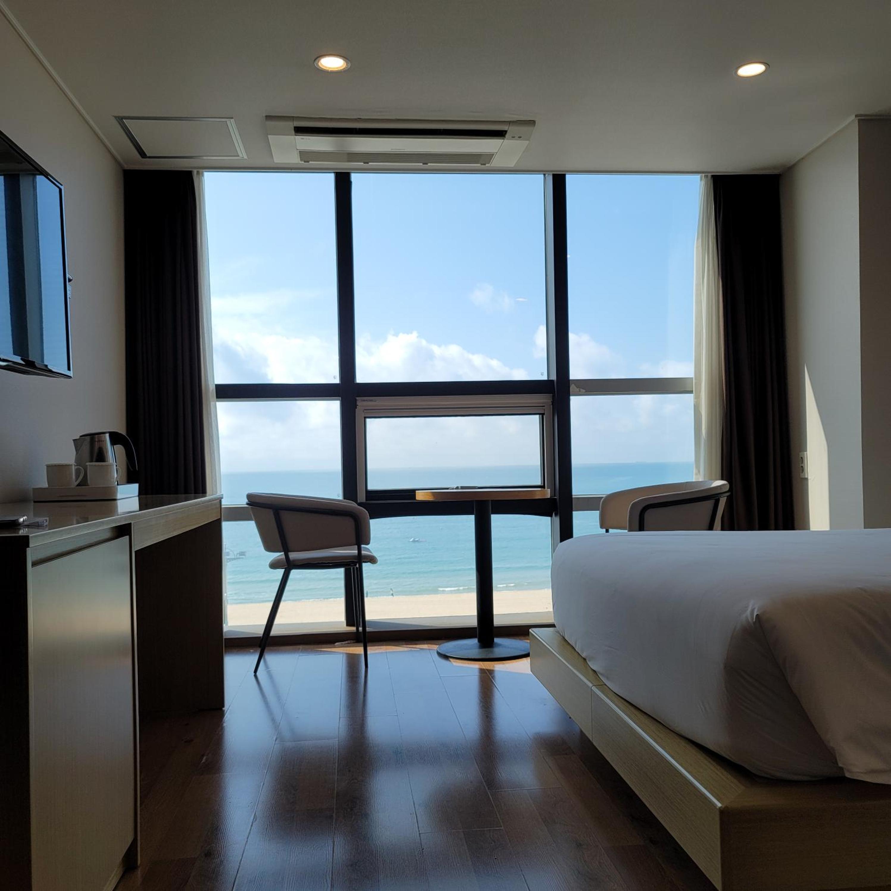 Deluxe Double Room with Ocean View