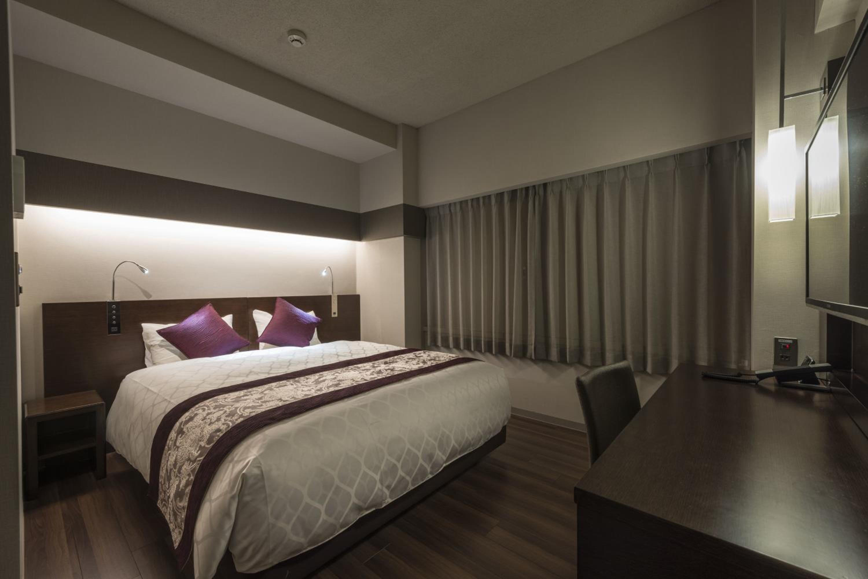 Double Room - Non-Smoking 