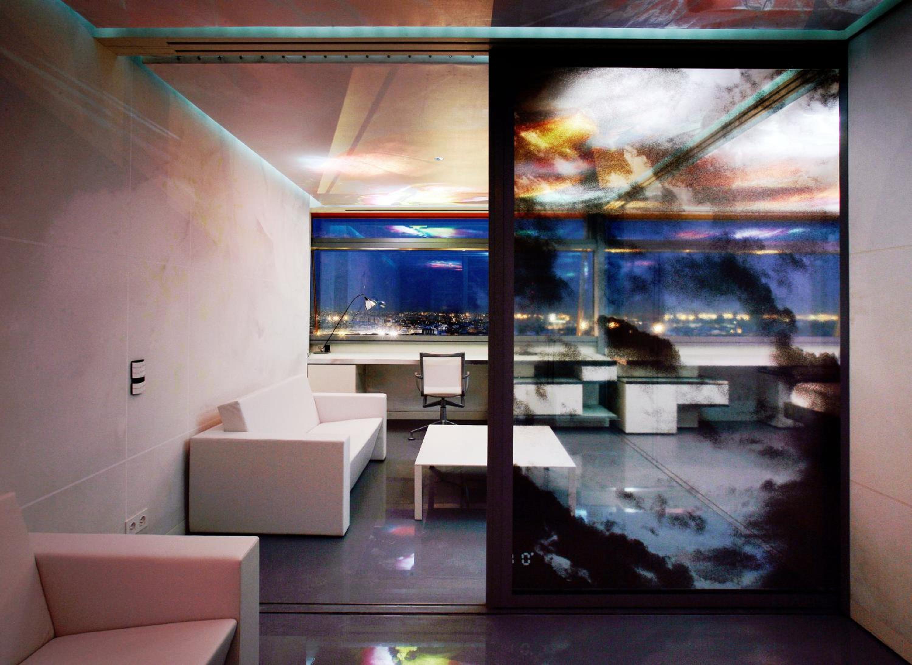 Executive Suite with Executive Lounge Access