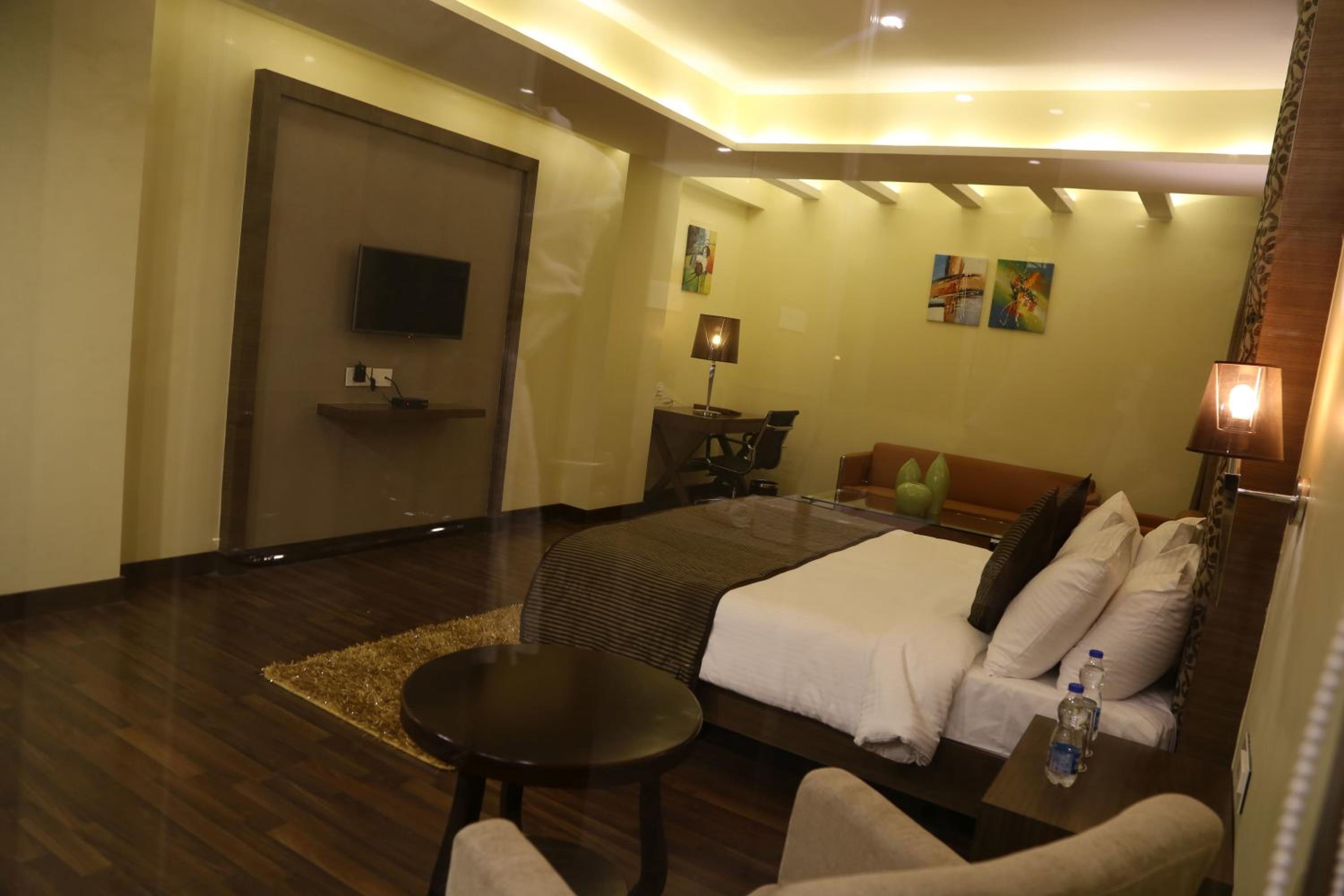 Fern Club Room