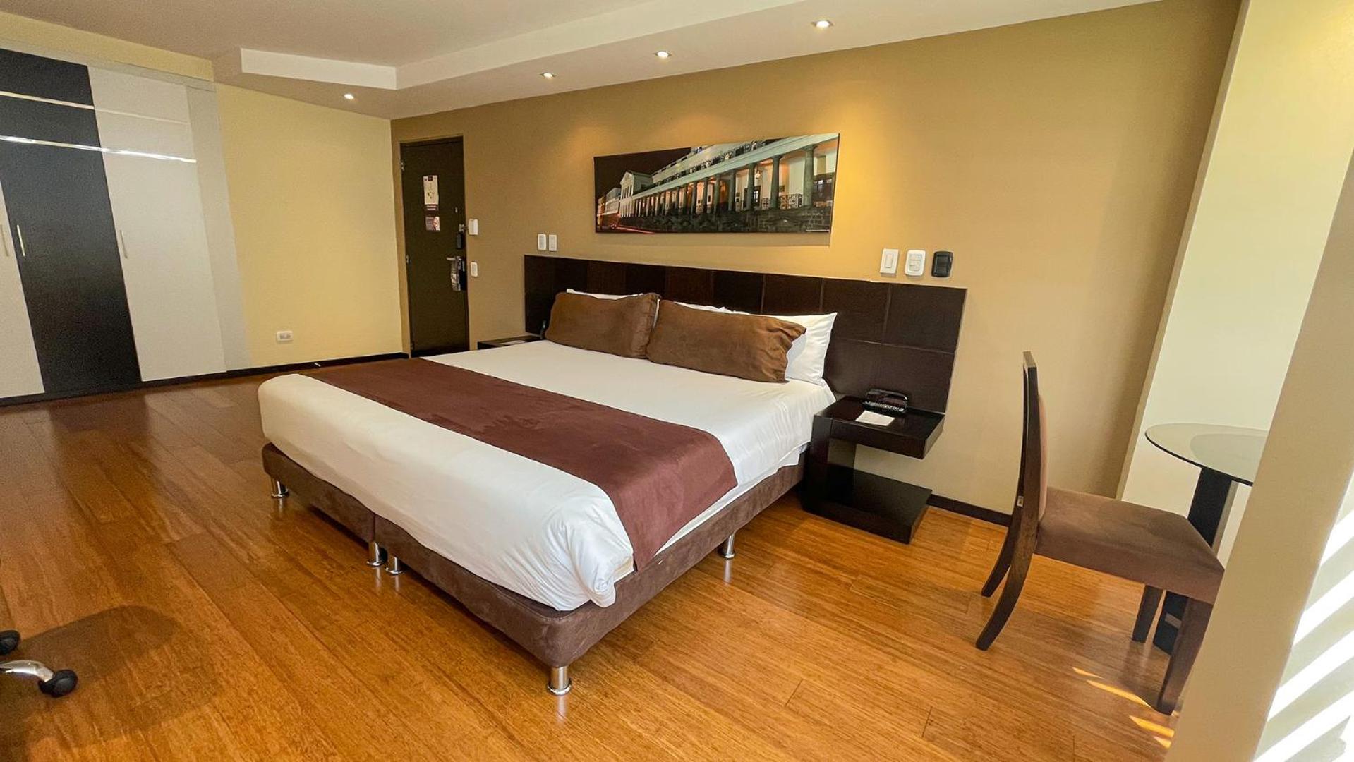 Deluxe King Room