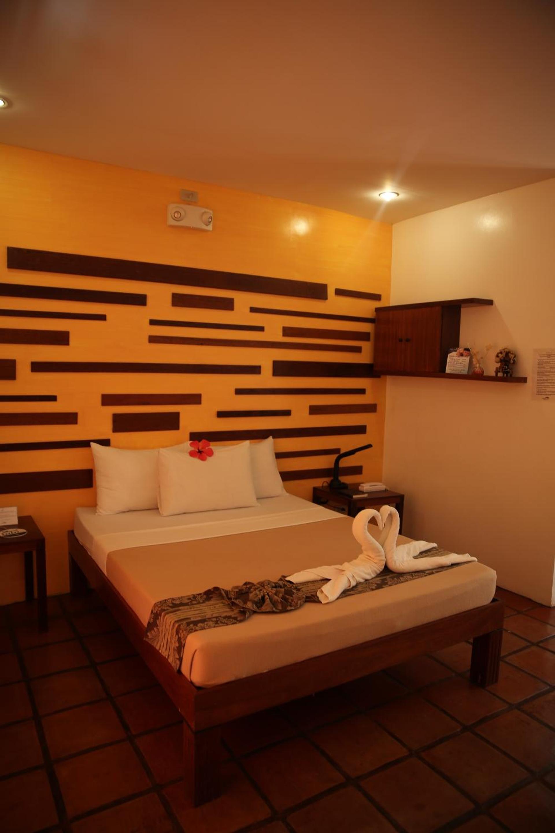 Suite with Garden View