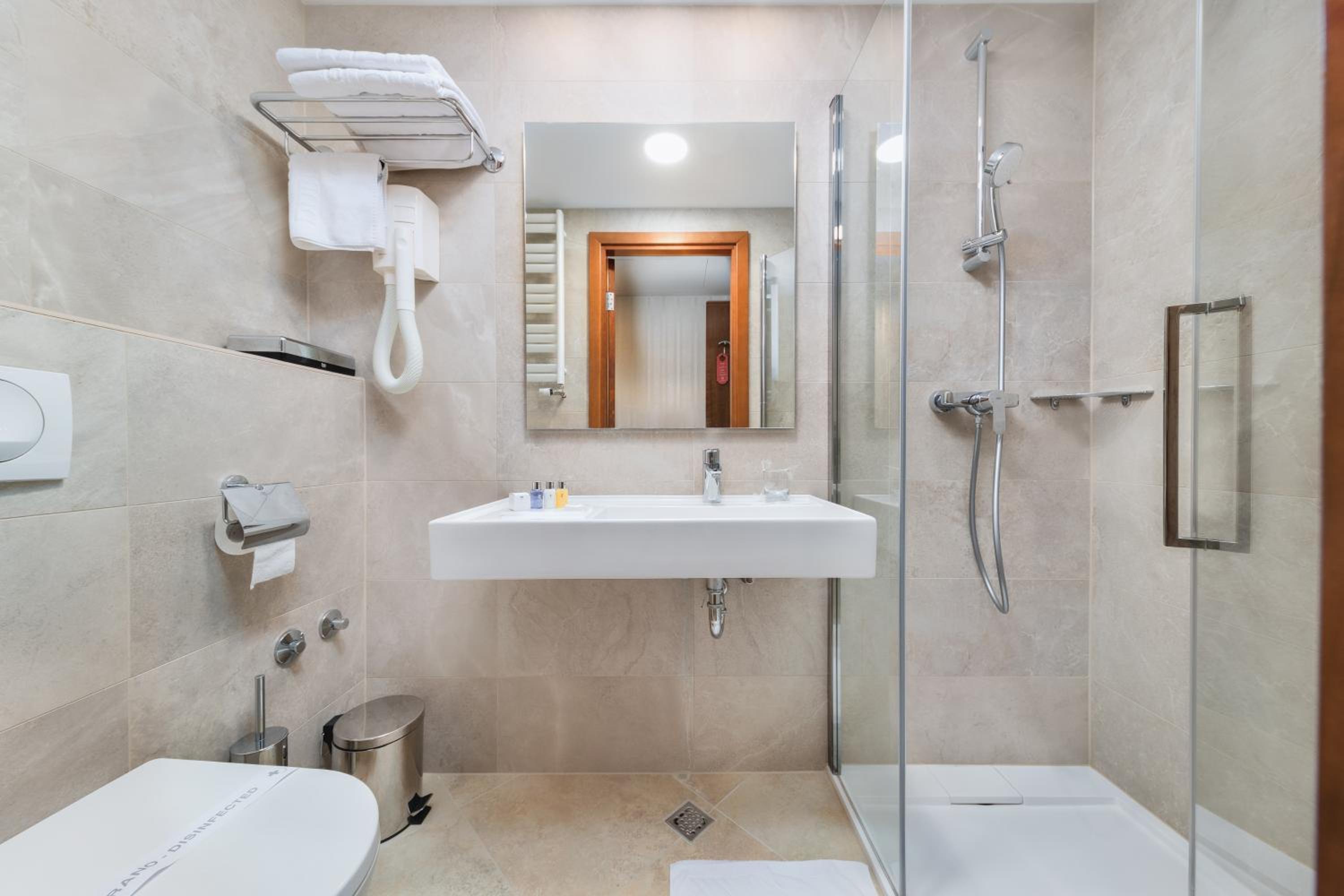 Standard Single Room