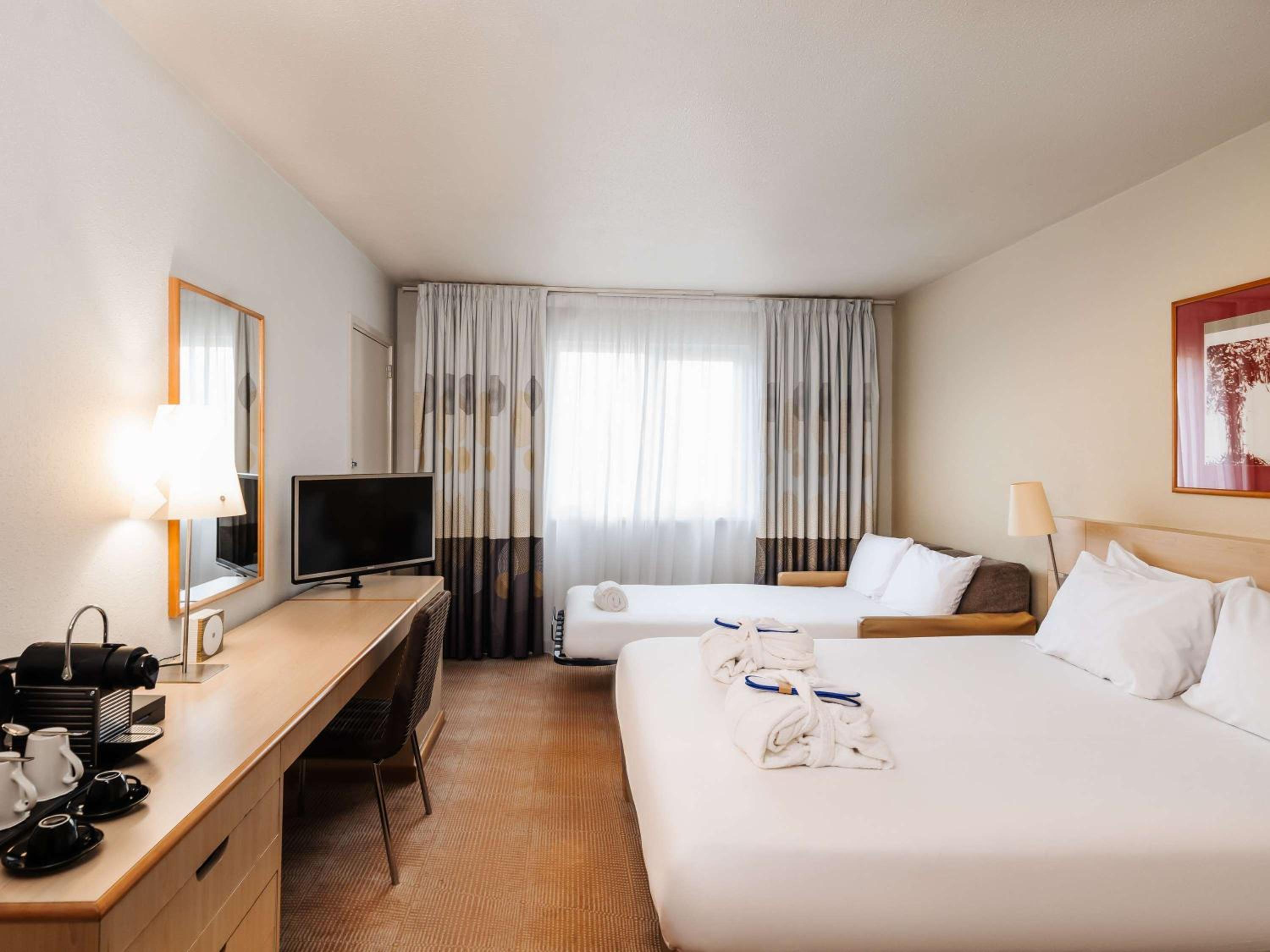 Executive Double Room with Sofa Bed