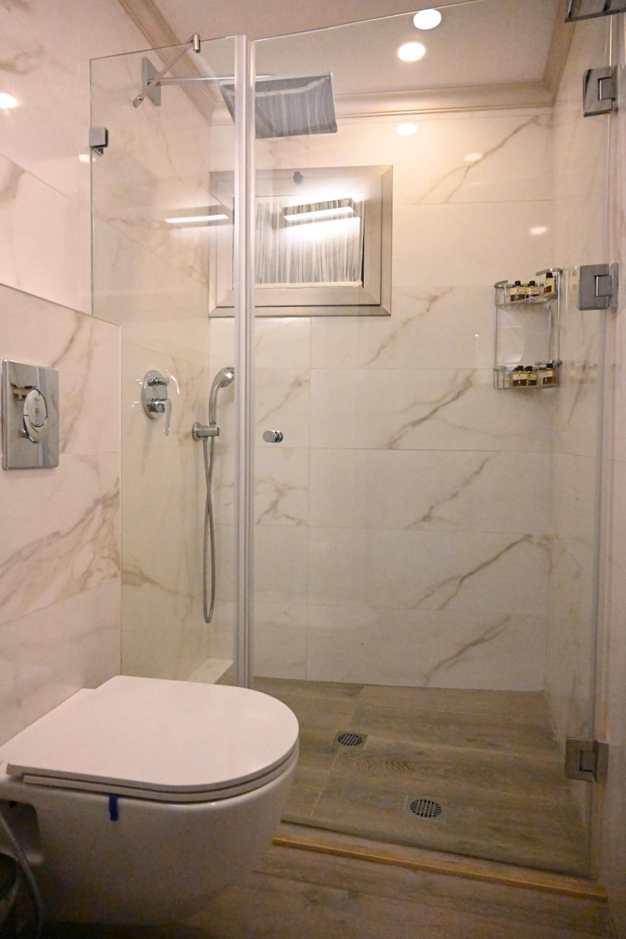 Deluxe Suite with Sea View