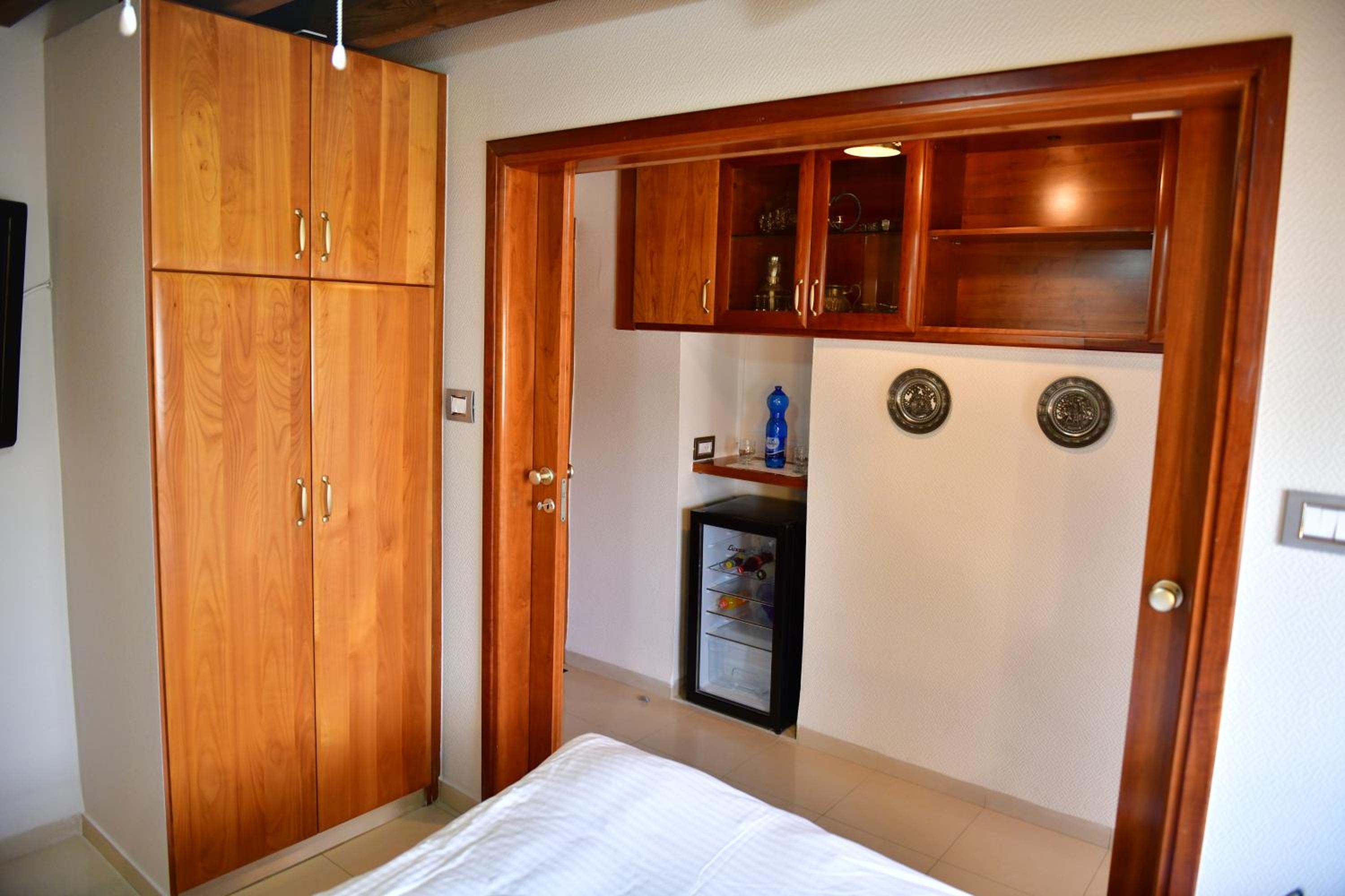 Deluxe Suite with Sea View