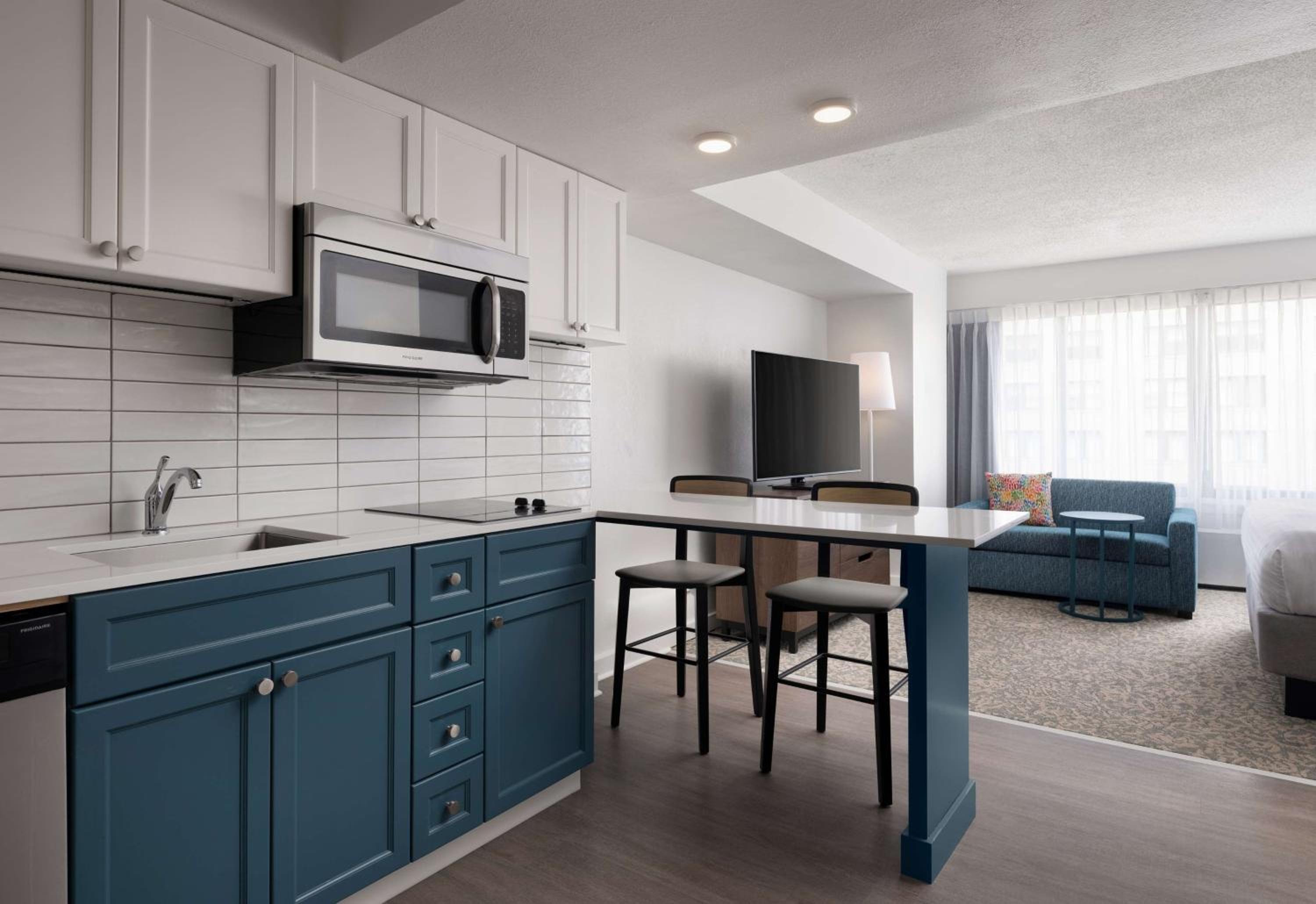 Hearing Accessible Studio Suite King
