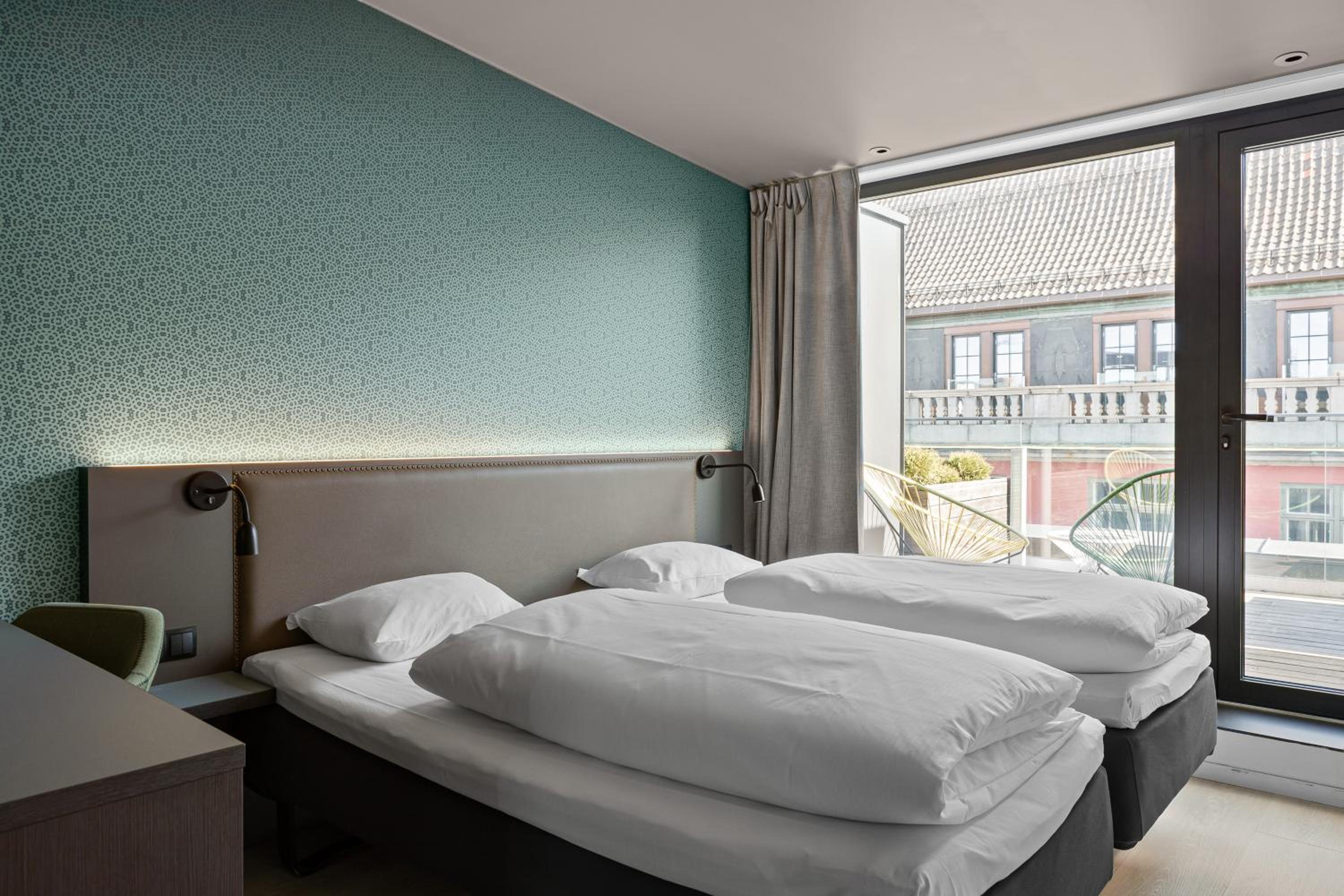 Twin Room with Balcony