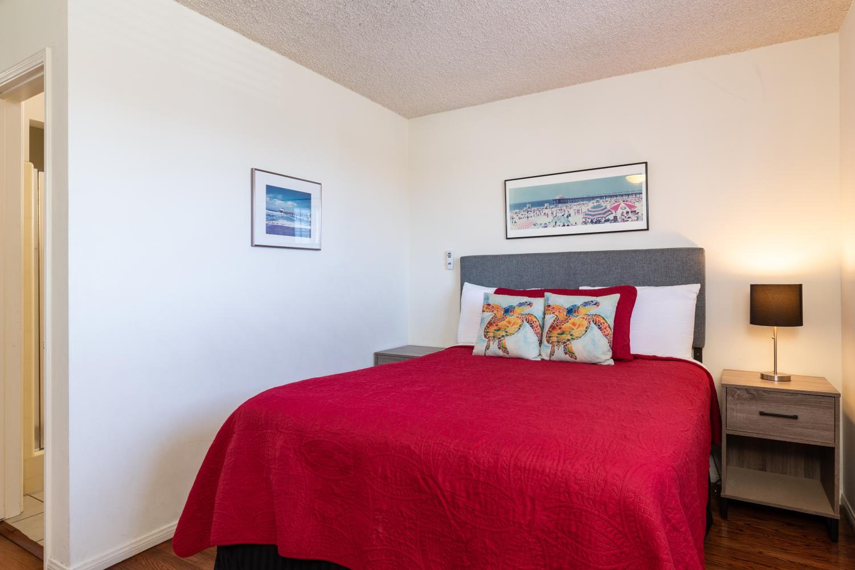1 Bedroom With Large Ocean View Deck 