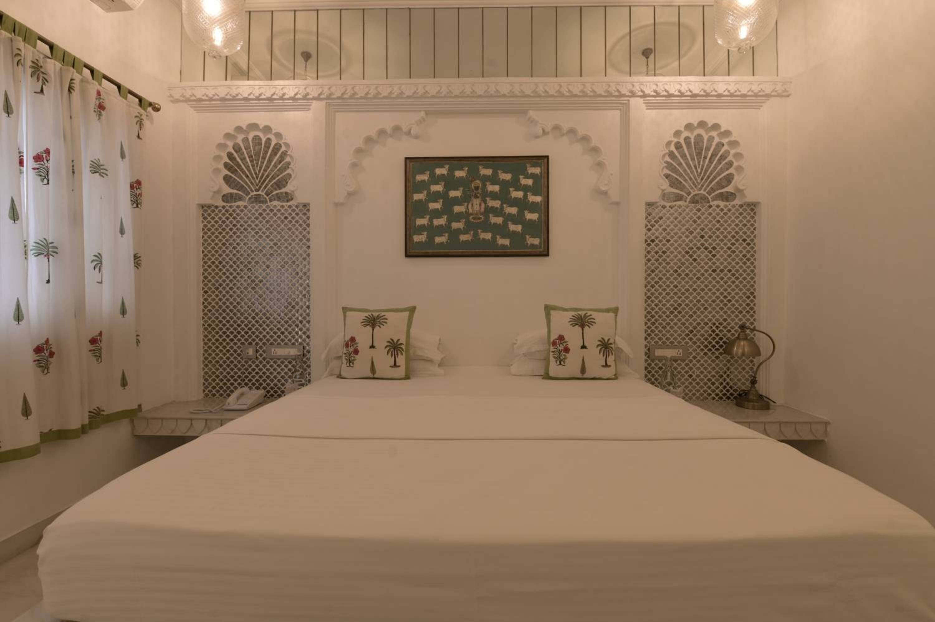 Jagat Suite Non Lake Facing :  Avail 15% Discount on all restaurant bills,50% Discount on any spa services (Valid for stay till 30th September 2025)