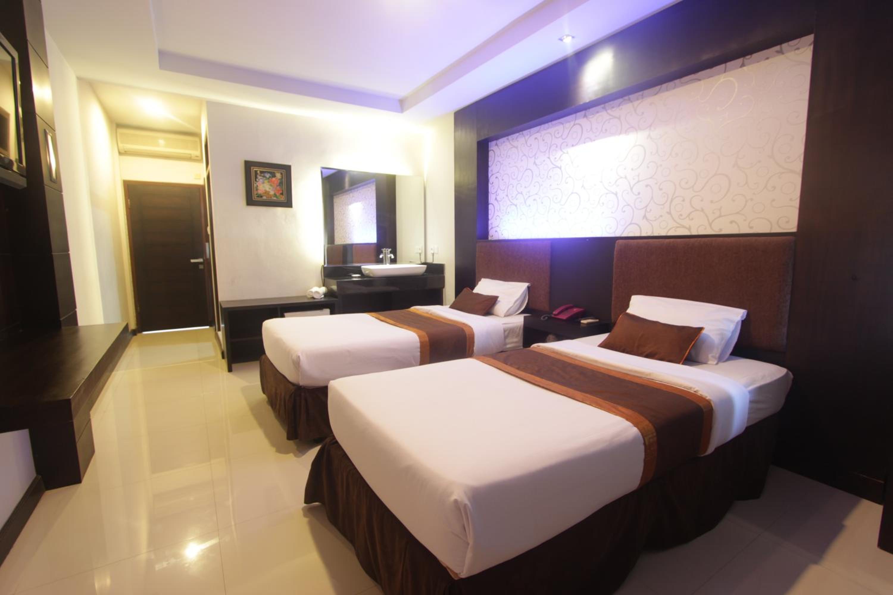 Deluxe Double or Twin Room