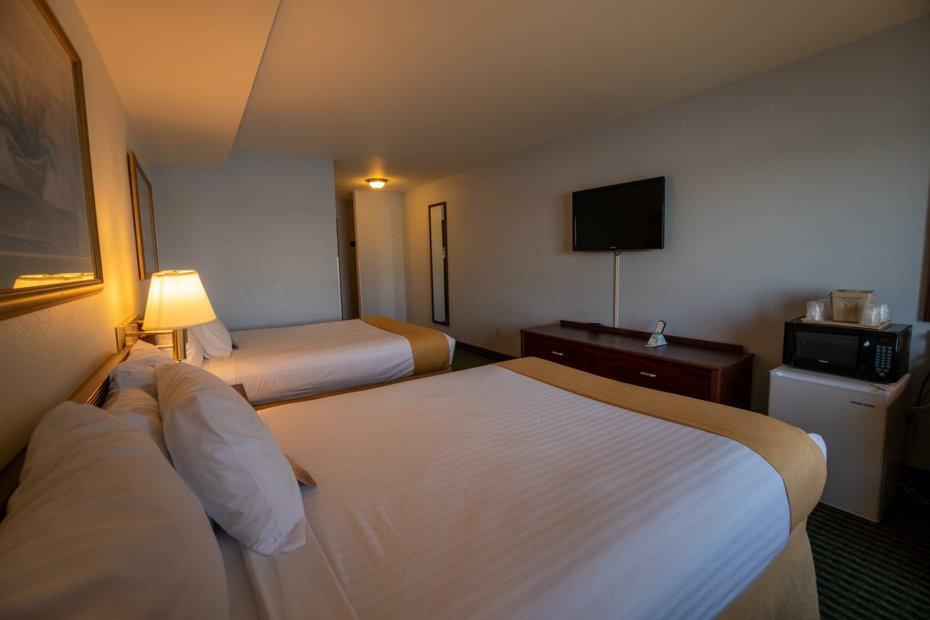 Queen Room with Two Queen Beds with River View