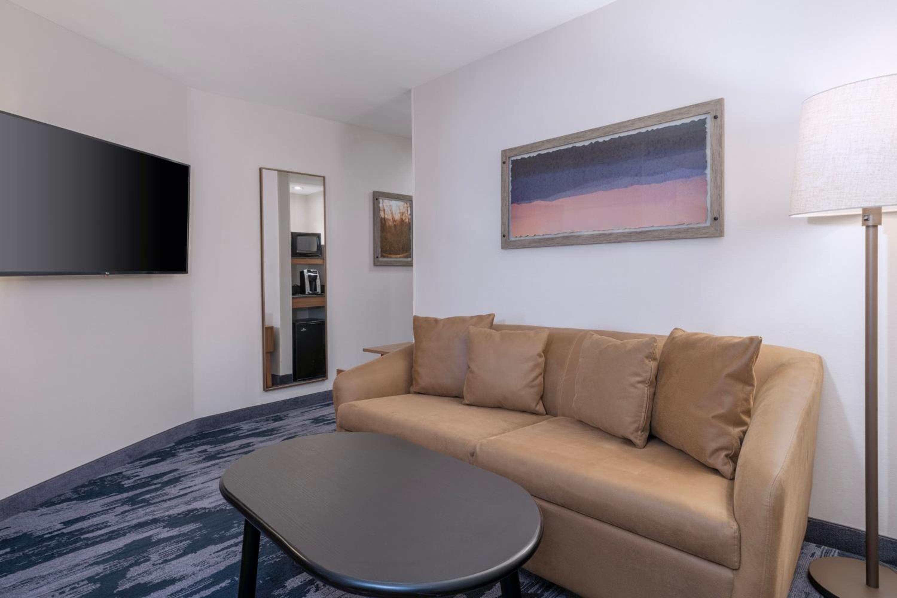 Executive Suite – 2 Queens