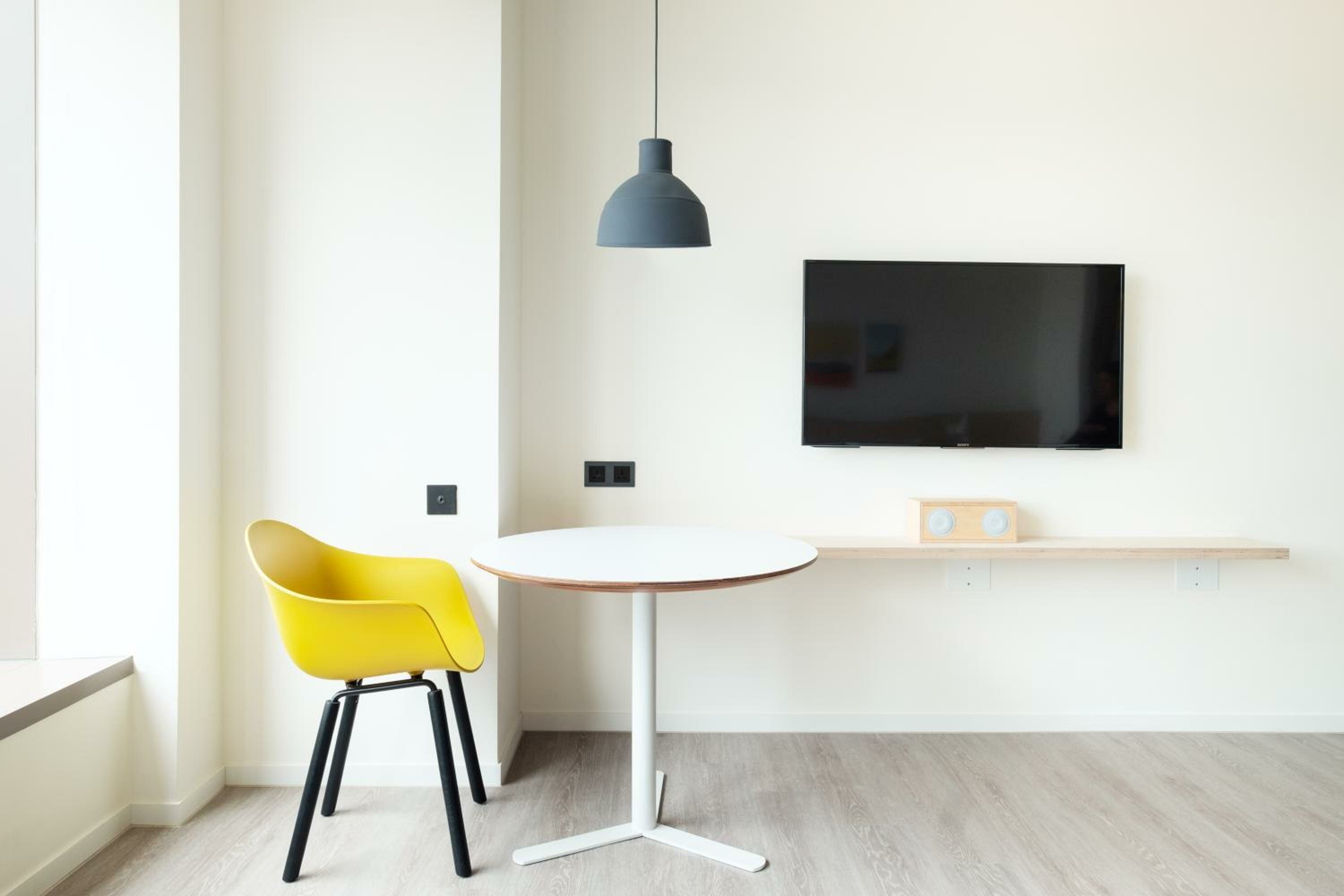 Extra Large King Room