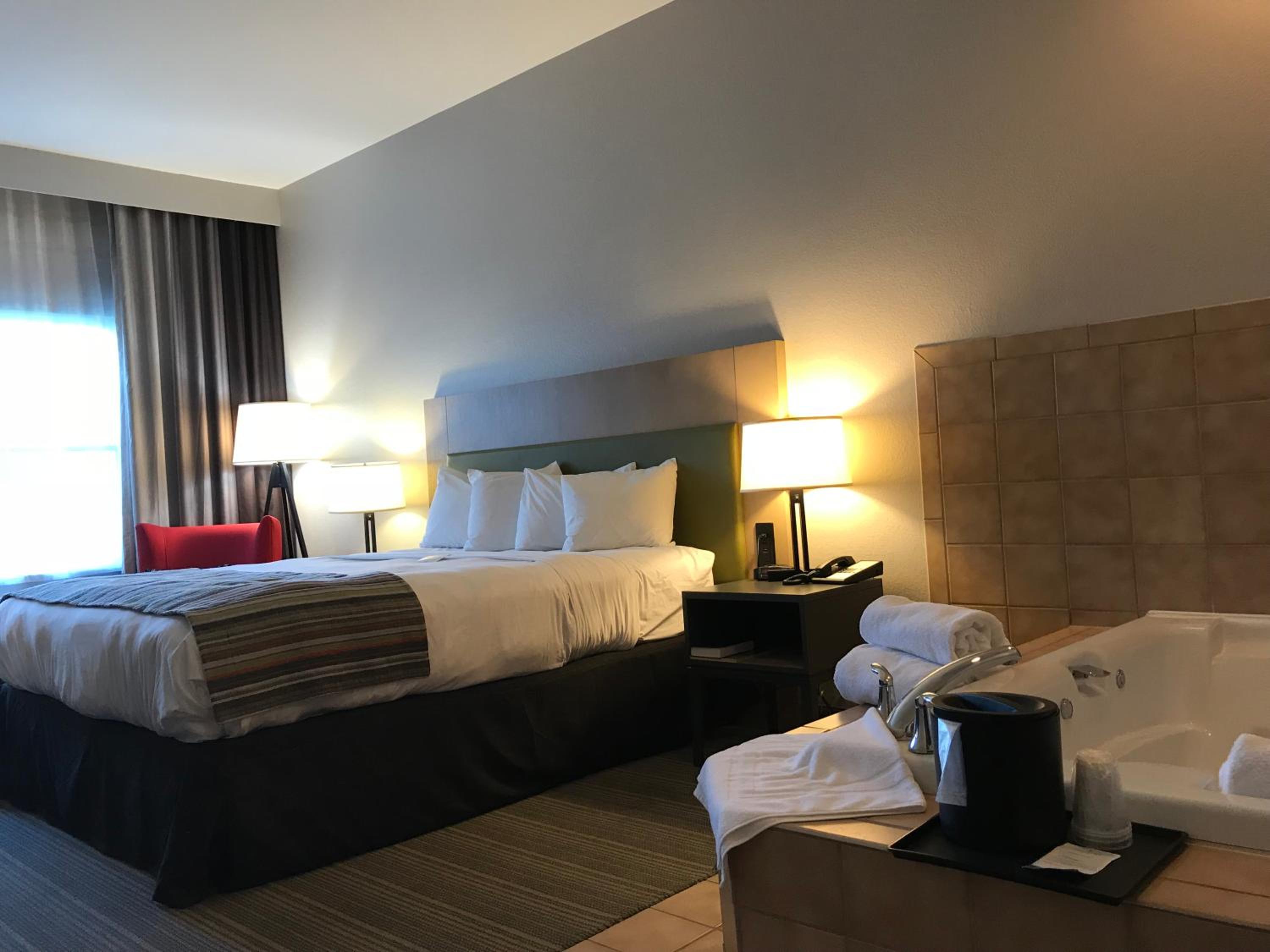 King Suite with Spa Bath