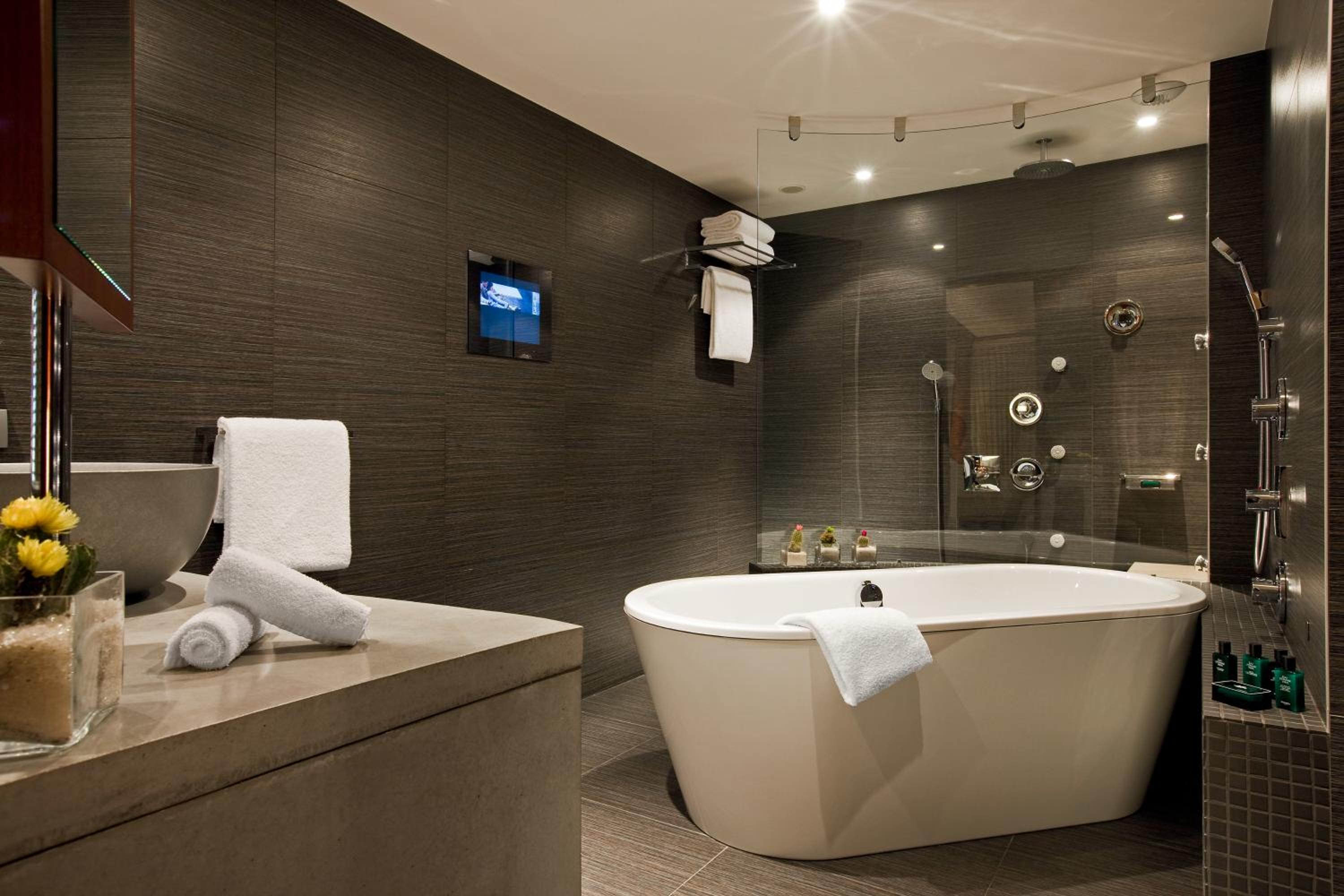 Opera King Suite with Old Port View and Lounge Area - Top Floor and Spa/Gym Access