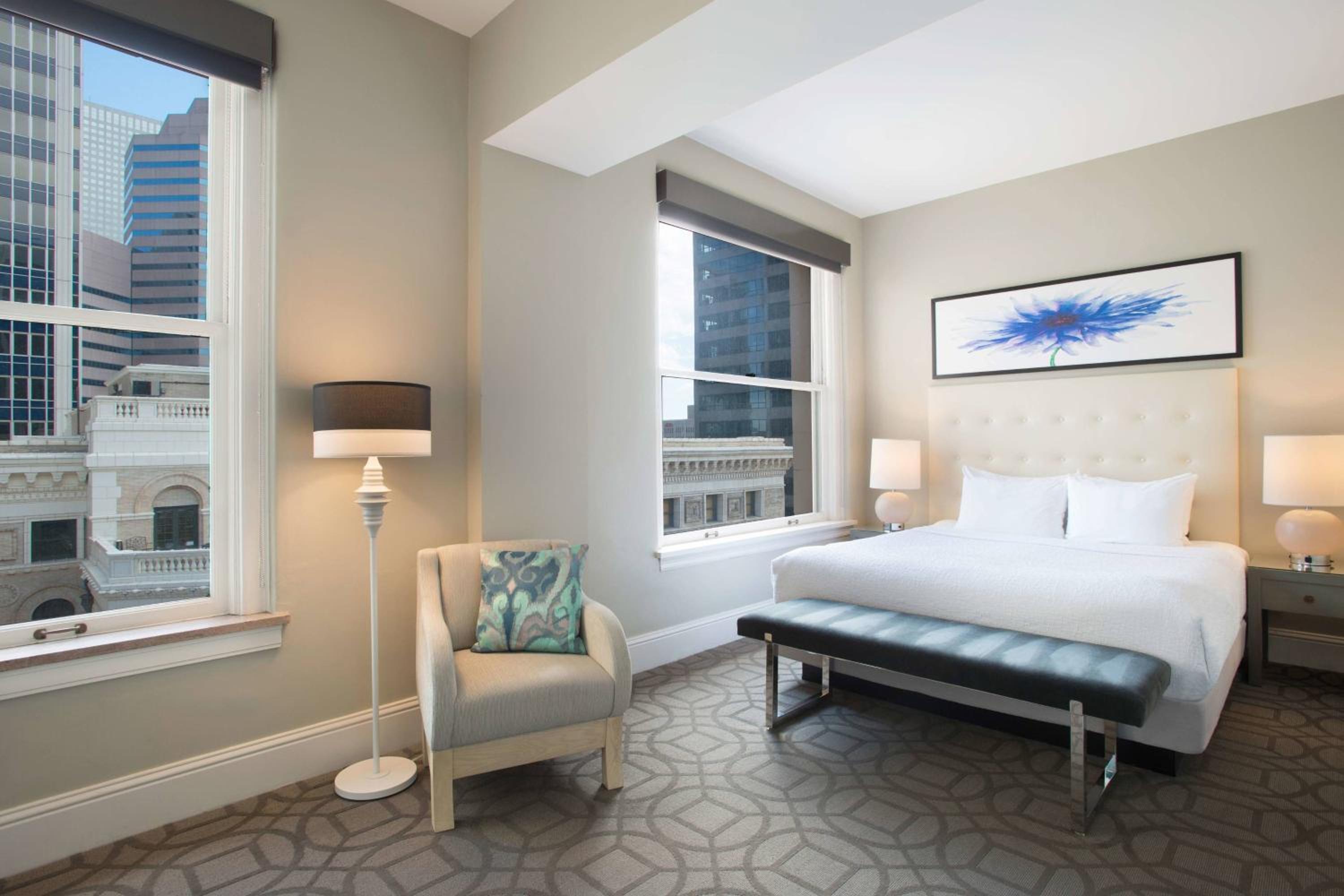 Deluxe Guest Room with One King Bed