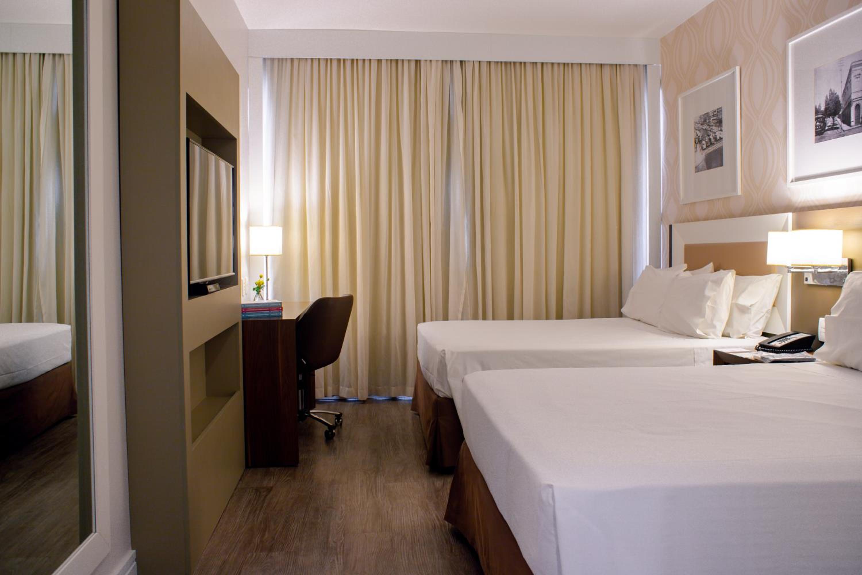 Deluxe Double Room with Two Double Beds - Non-Smoking