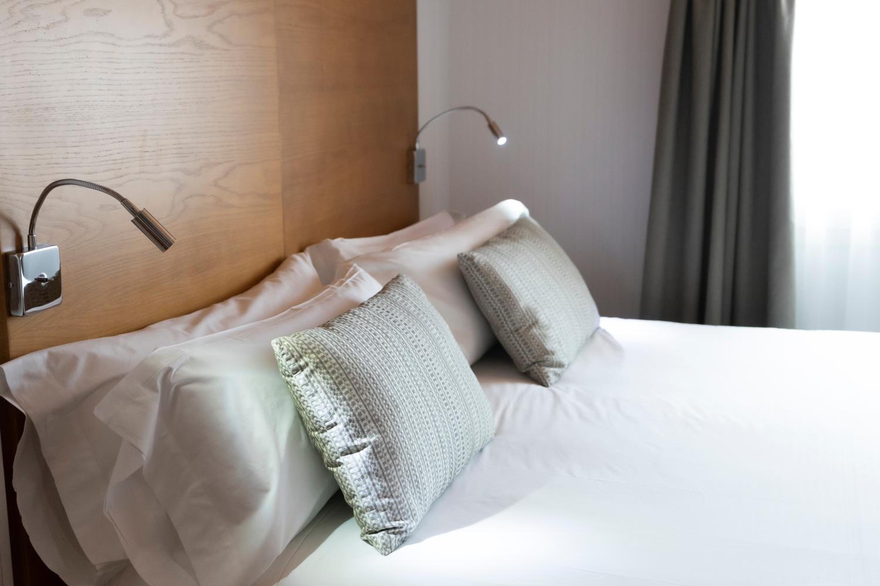 Double Room - Cathedral View