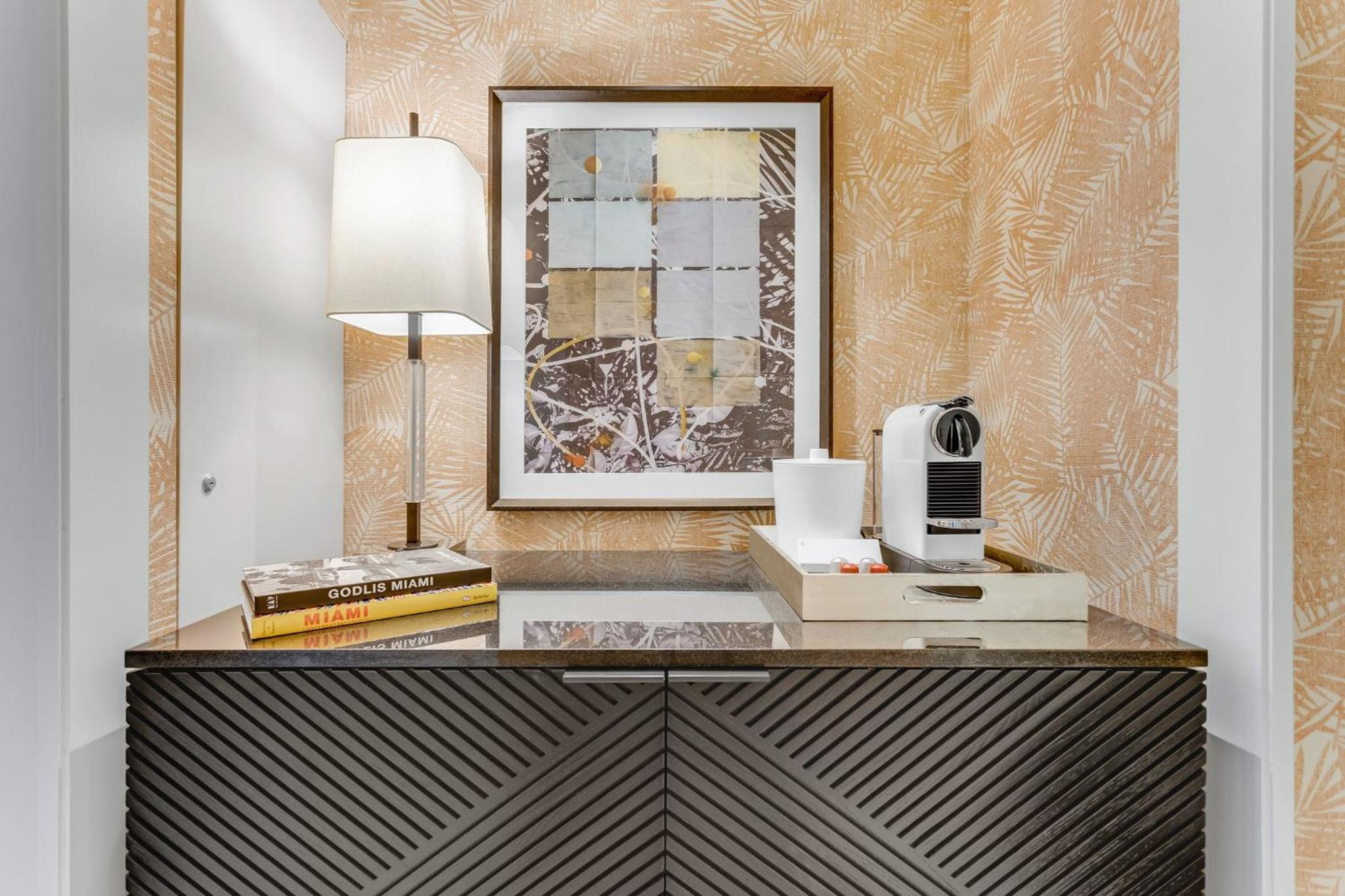 Classic King Room with Bay View