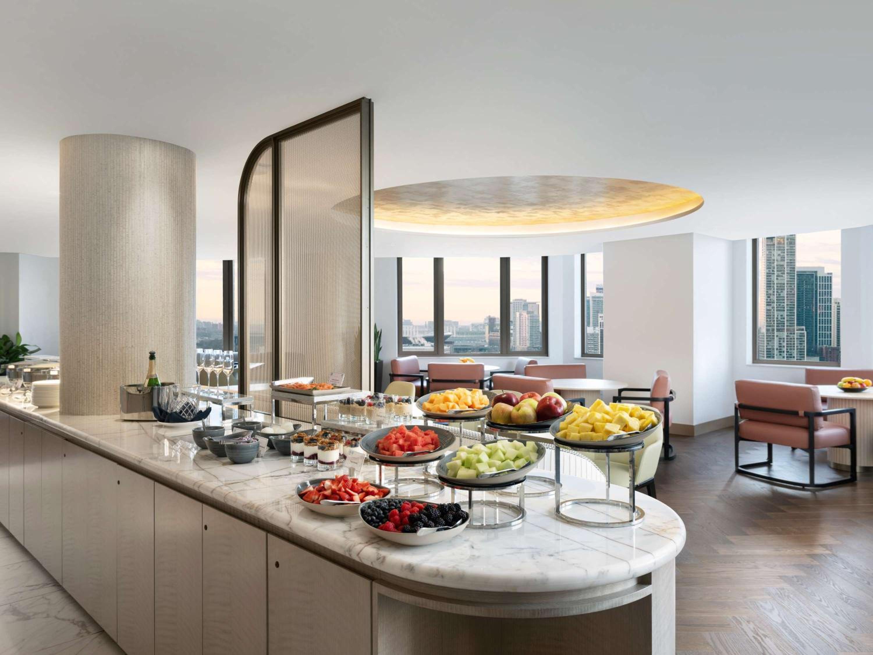 Fairmont Gold Room With Two Double Bed With Lounge Access