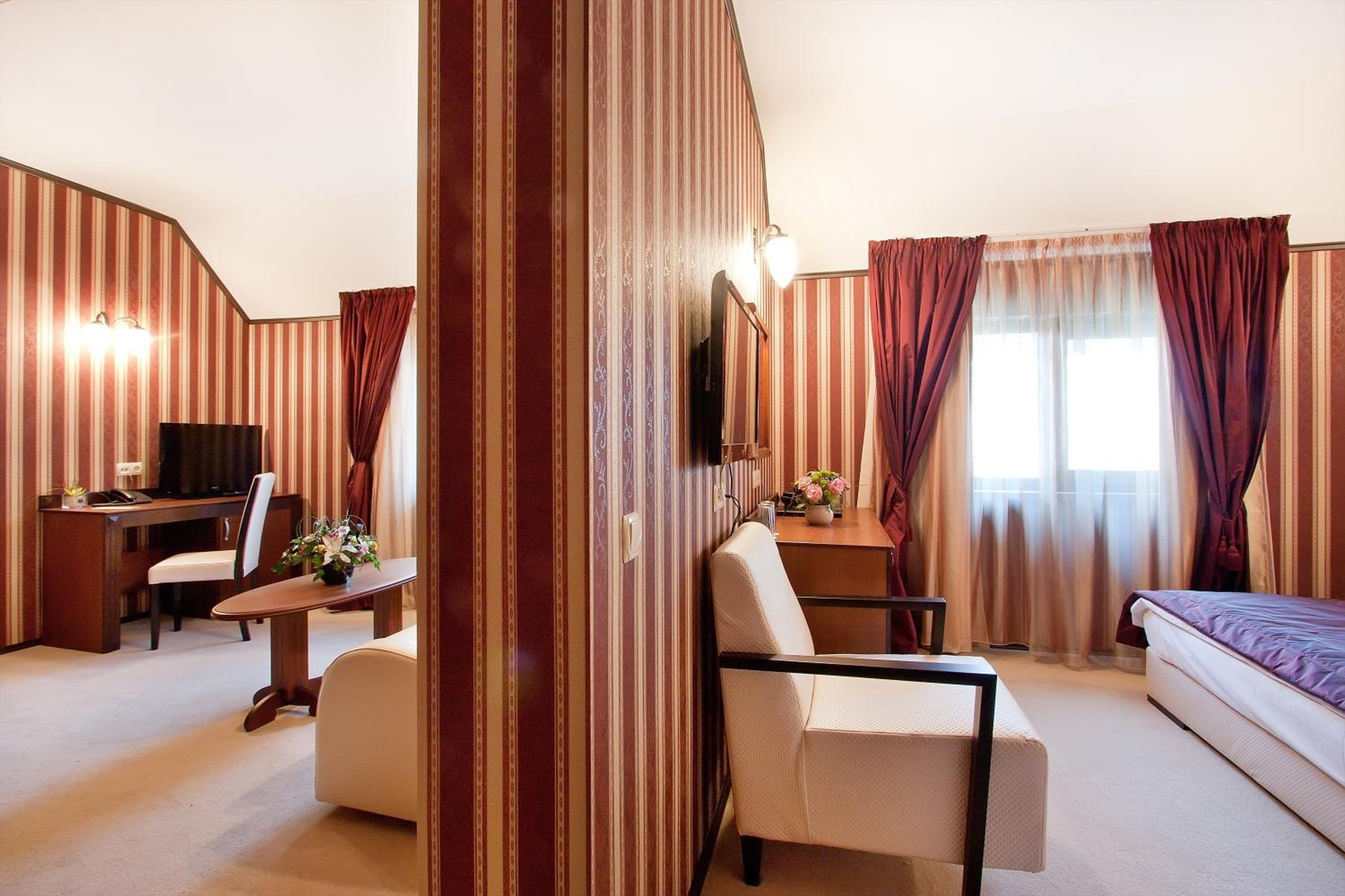 Superior Queen Suite