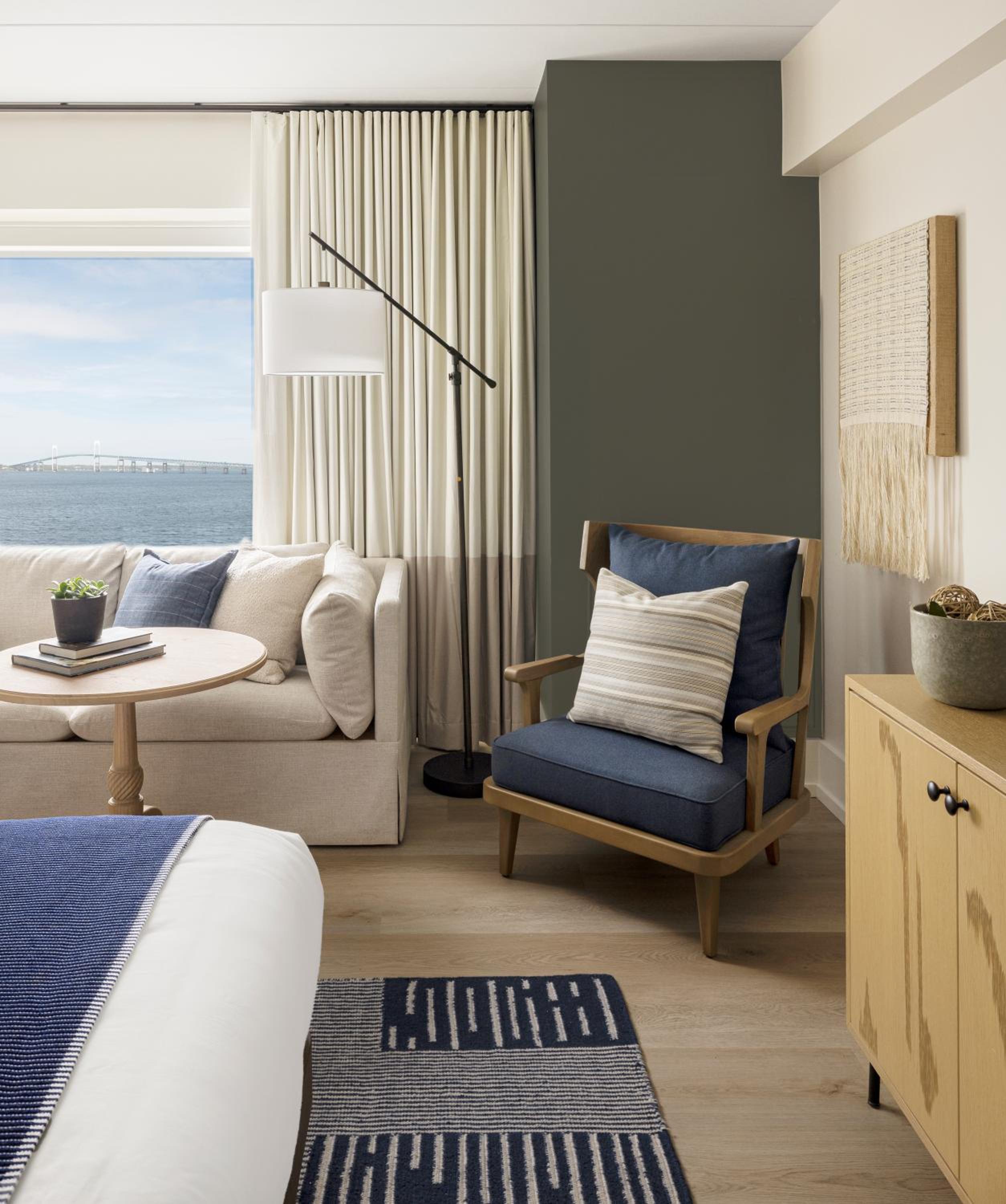 King Room with Roll-In Shower - Disability Access