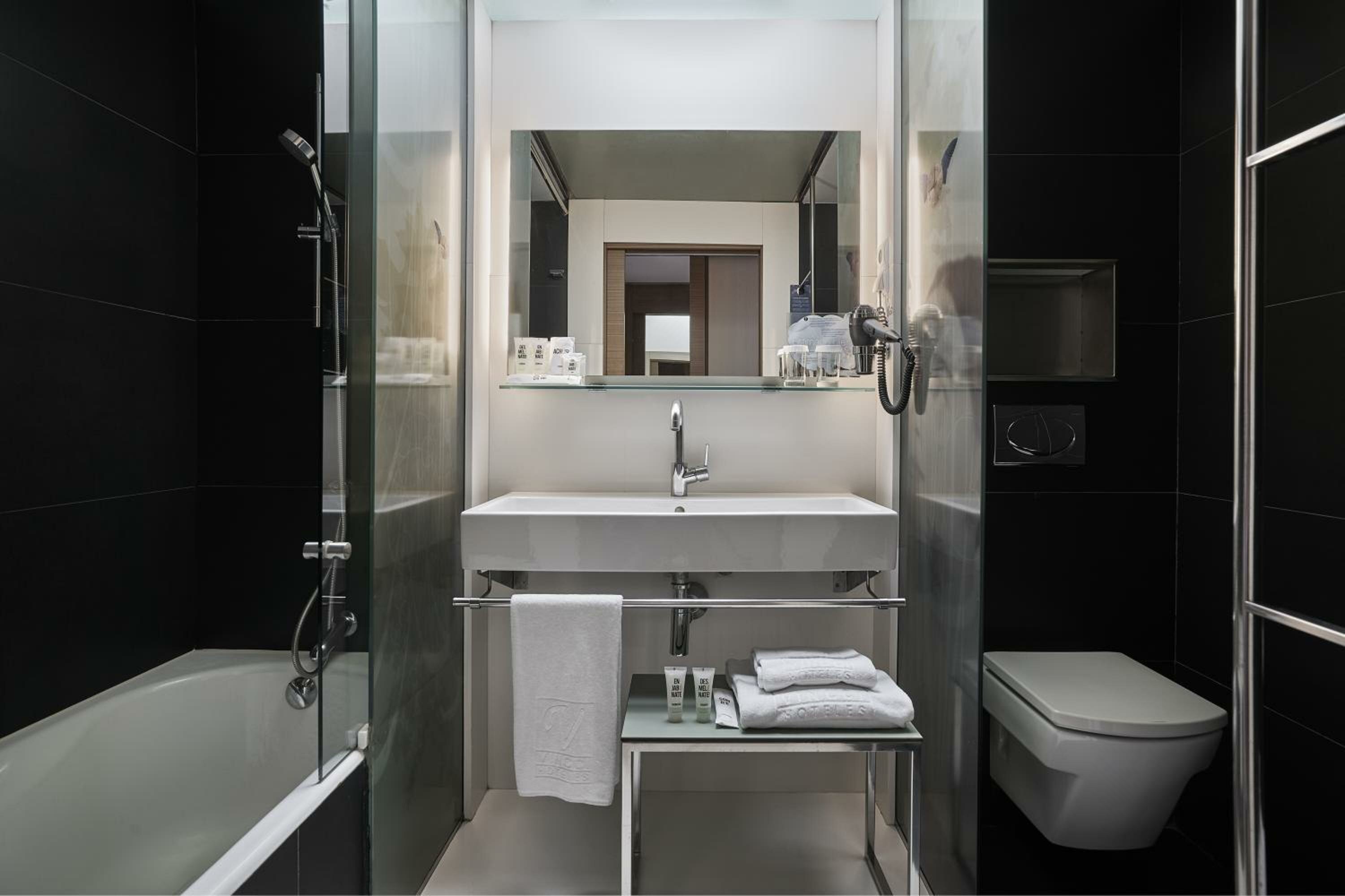 Basic Double Room