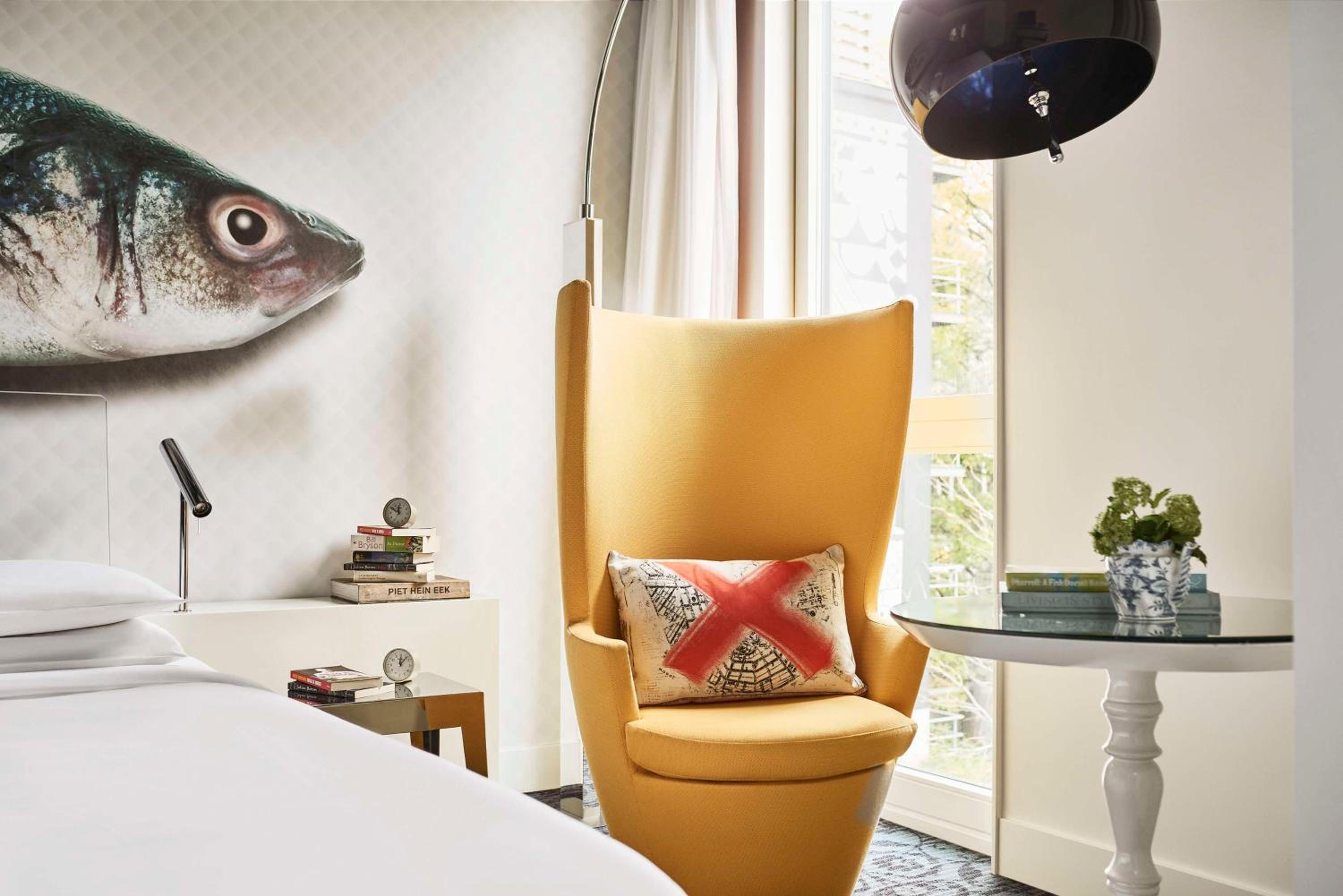 Deluxe King Room with Garden View