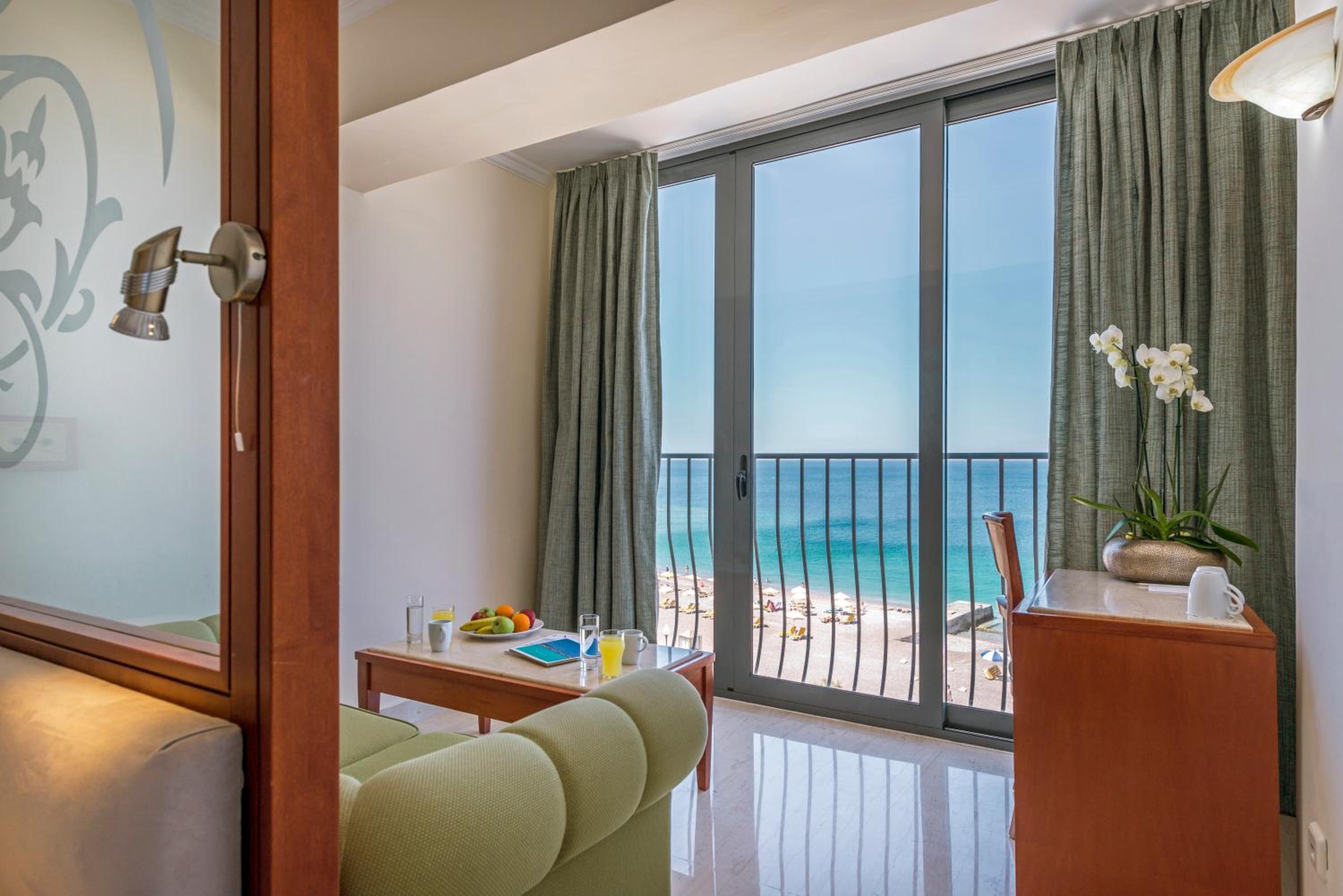 Twin Room with Sea View