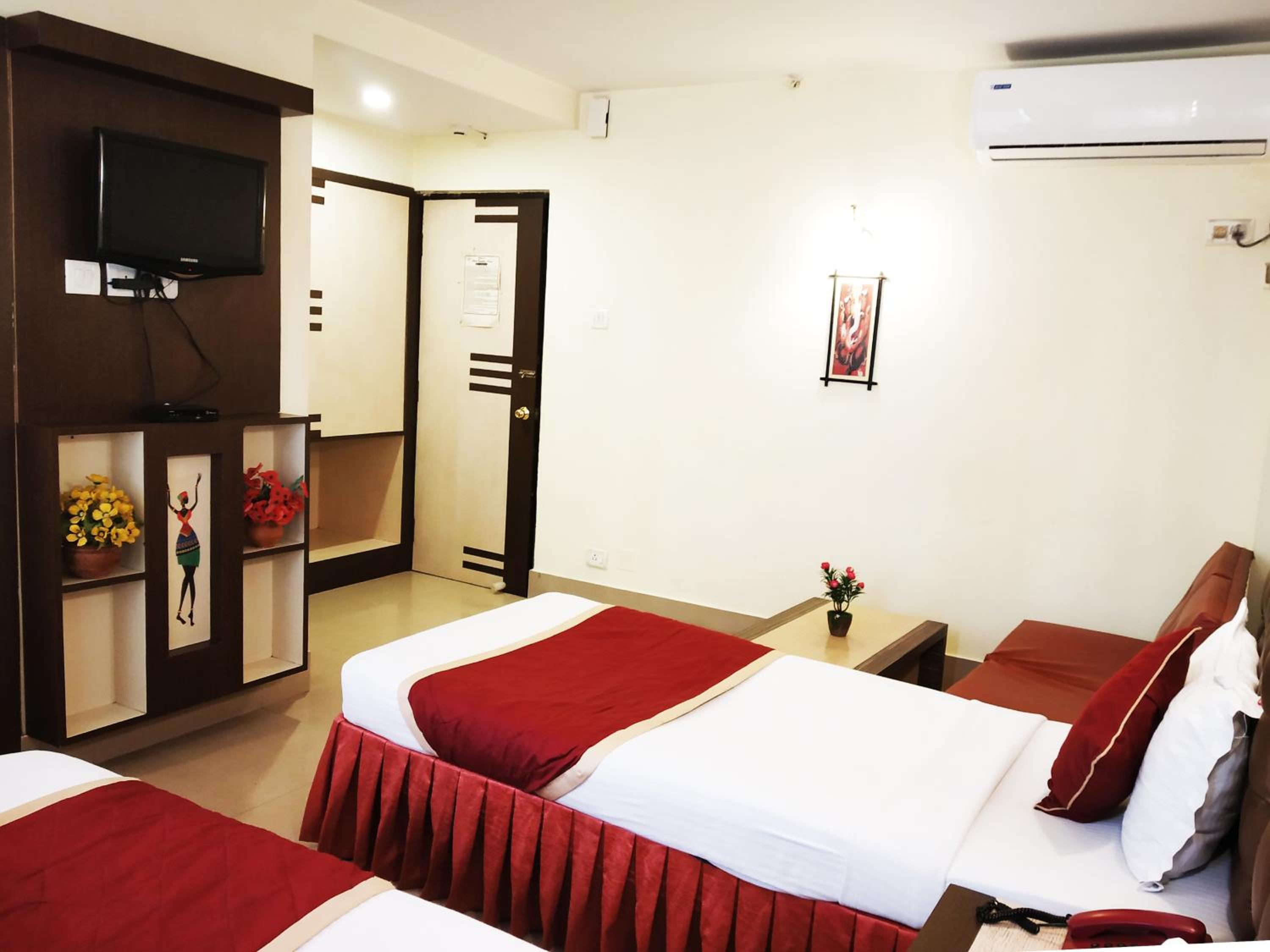 Deluxe Double or Twin Room