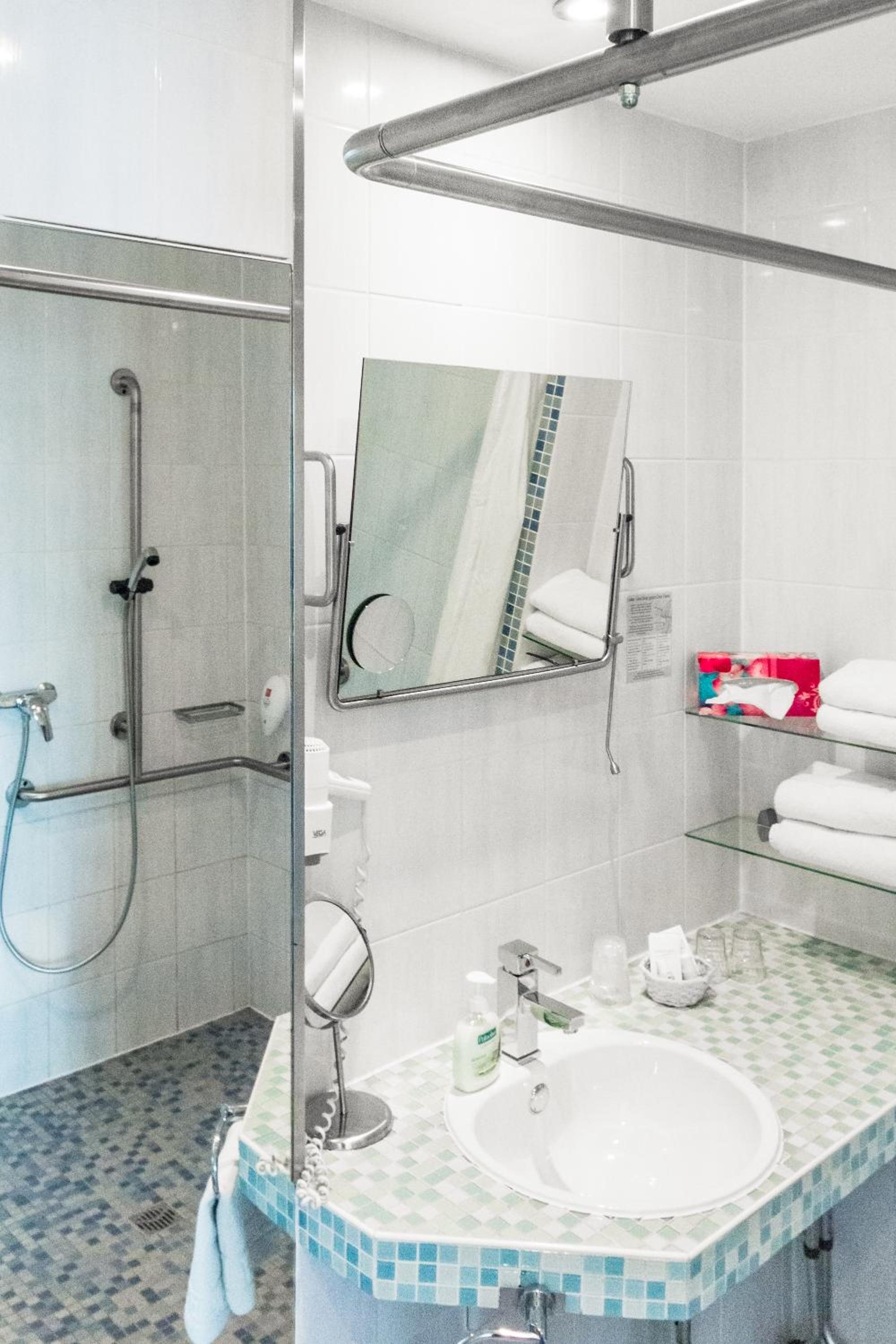 Double or Twin Room - Disability Access