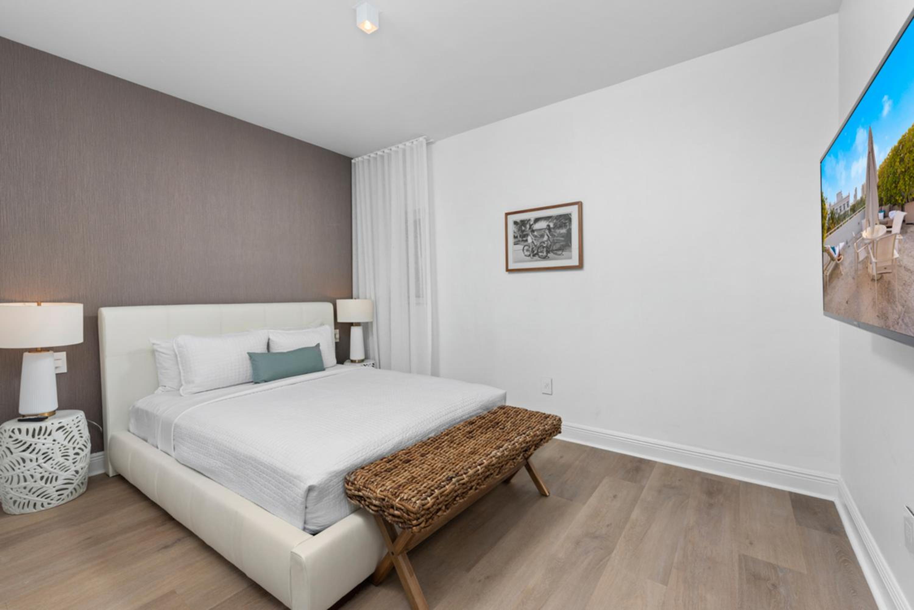 BENTLEY PENTHOUSE TWO BEDROOM