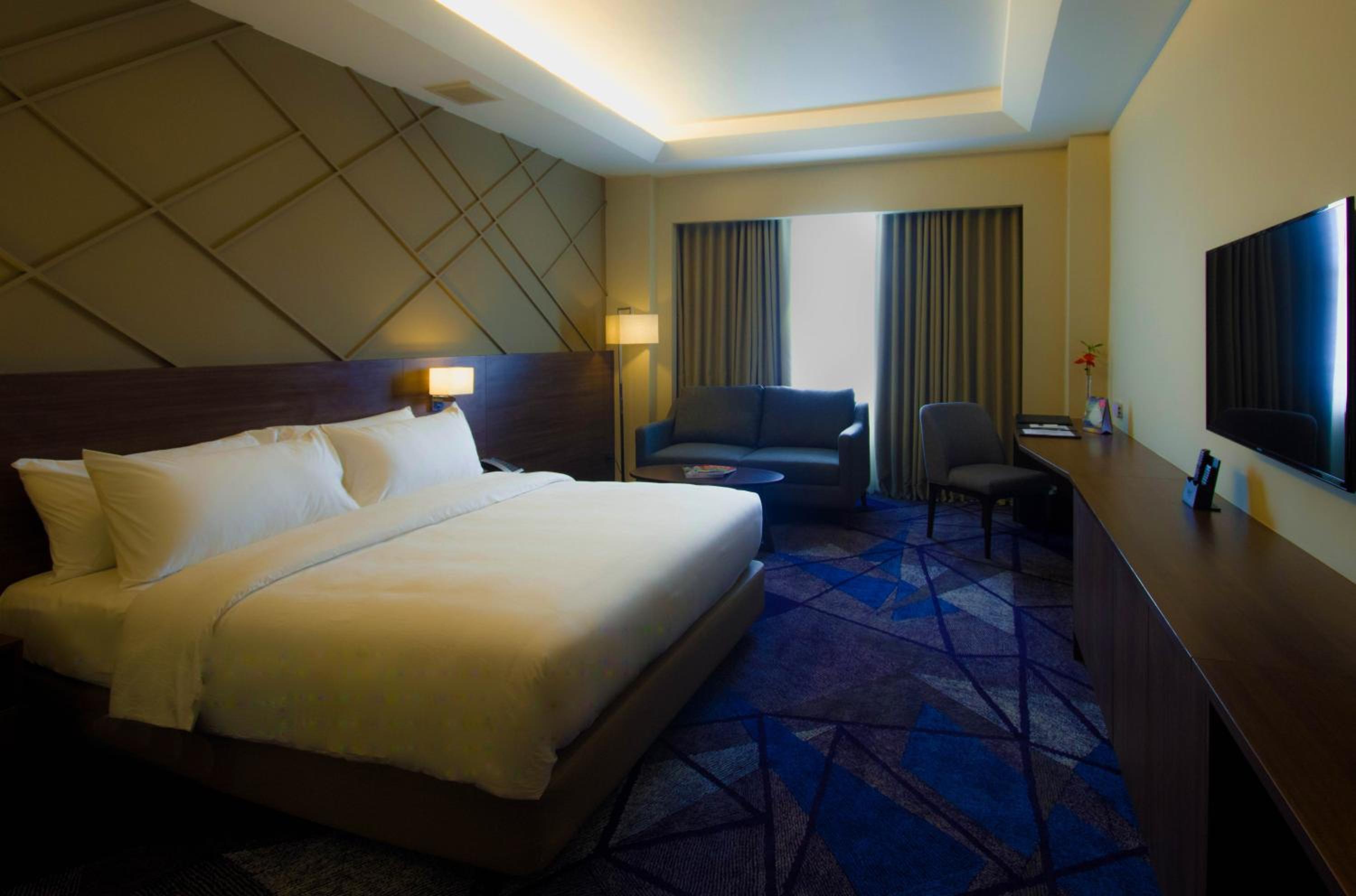 King Room with Balcony