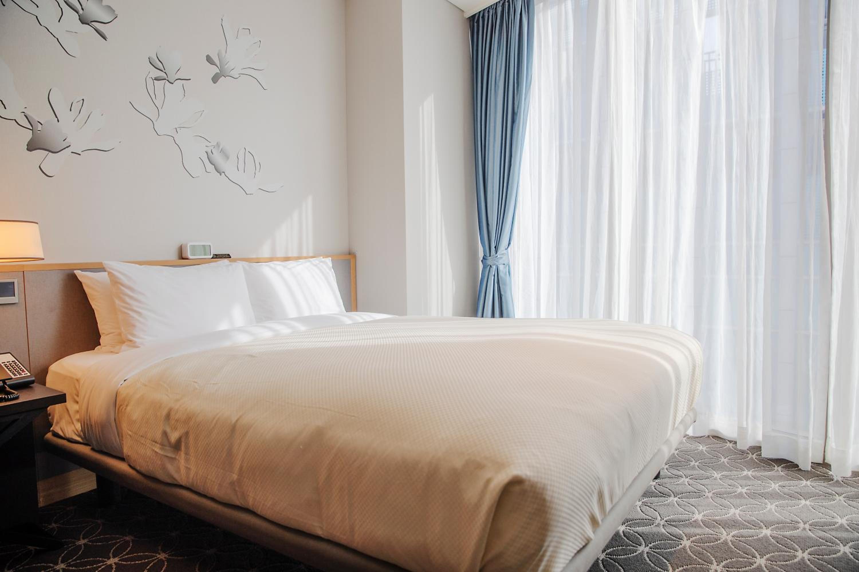 Superior Double Room (17th -20th floor) - Not Included Parking Fee