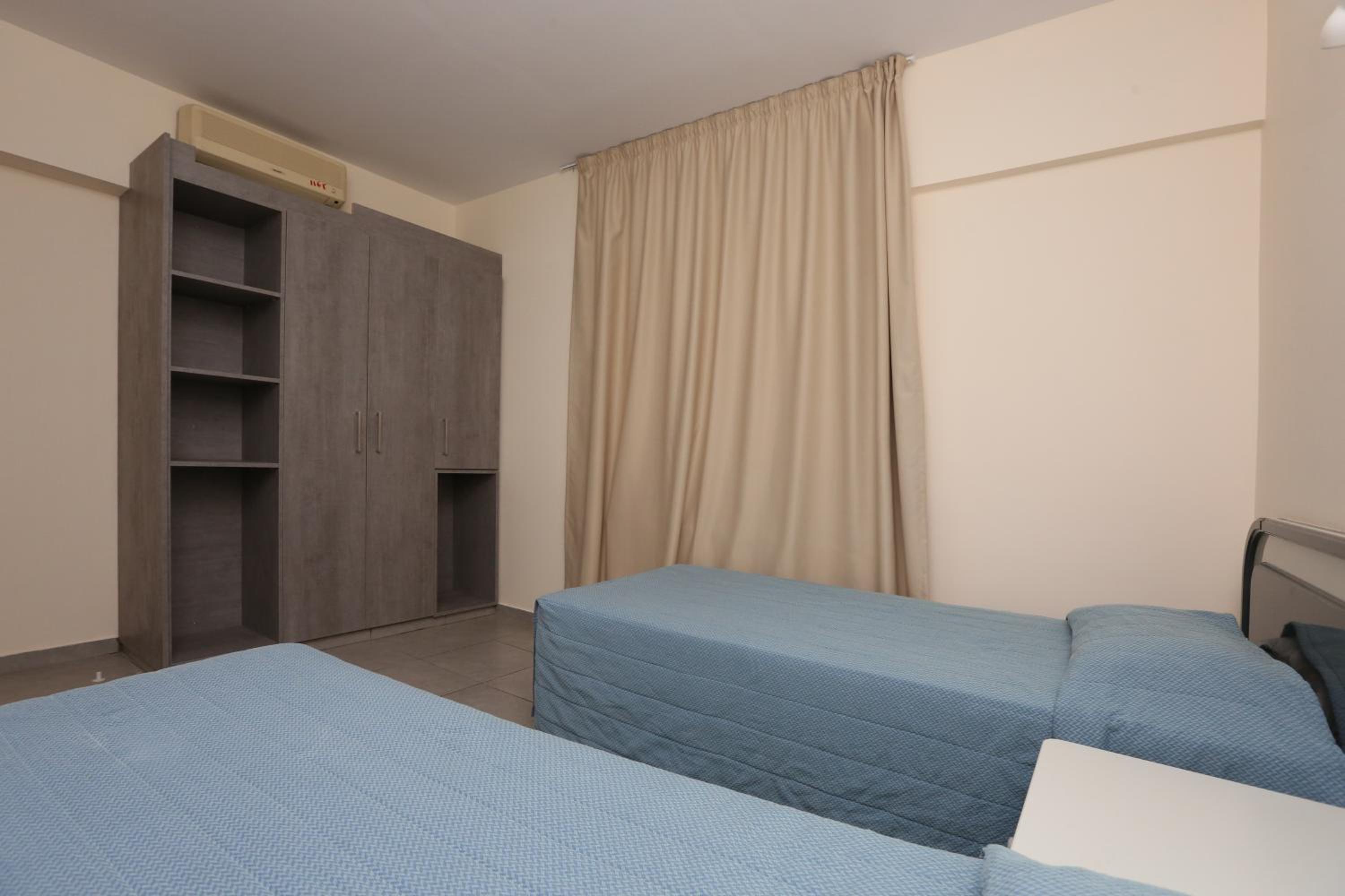 Two-Bedroom Apartment (4-6 Adults)