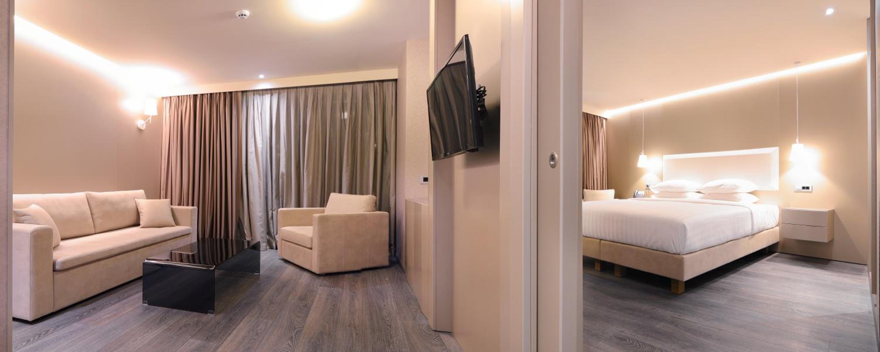Saz Suite Panoramic City & Lake View