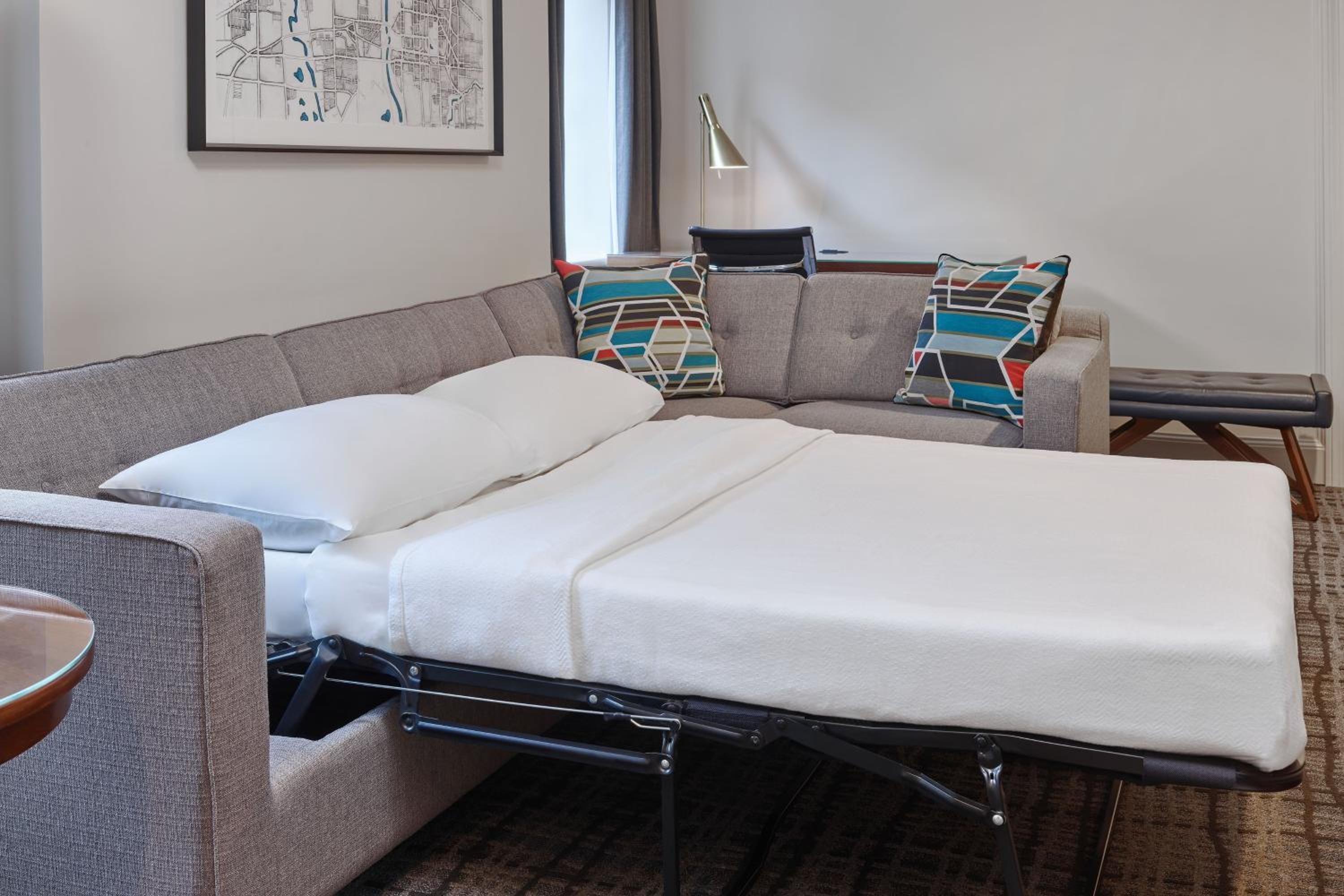 1 Bedroom Suite, 1 King