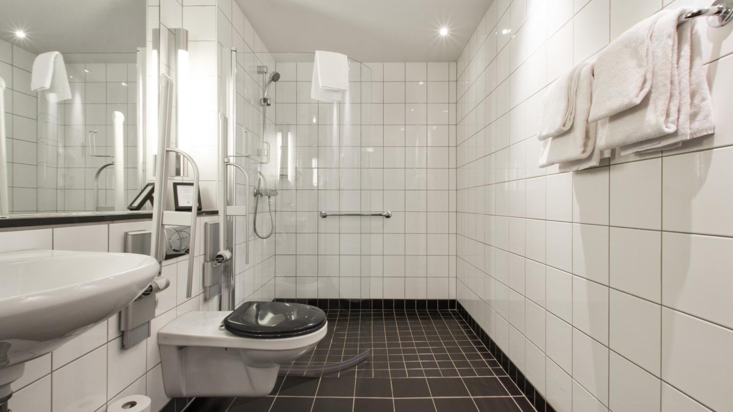 Premium King Room - Non-Smoking