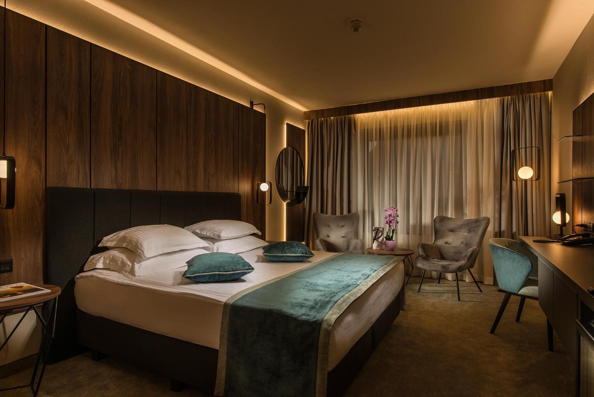 Superior Double or Twin Room with City View