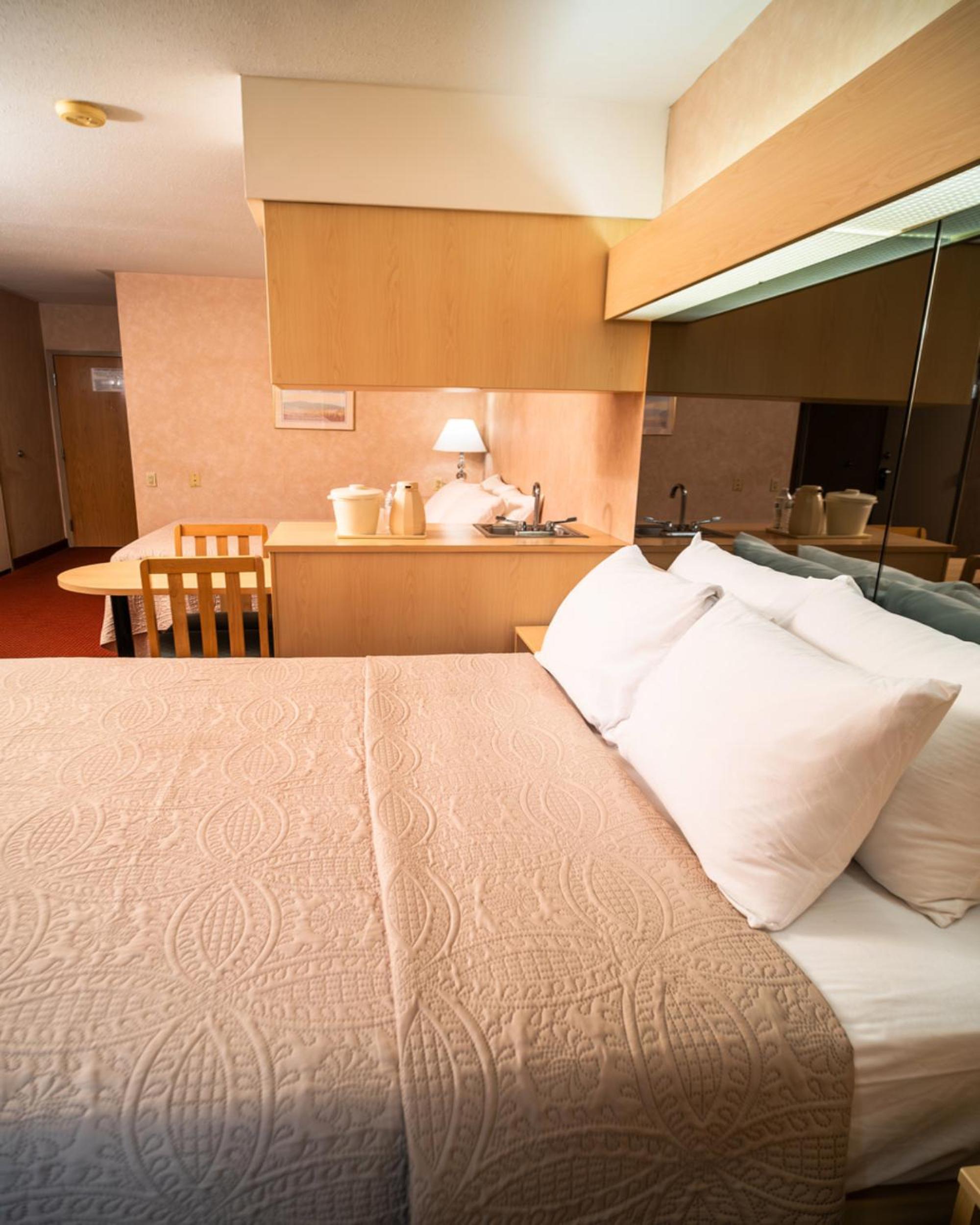 Deluxe Suite Room