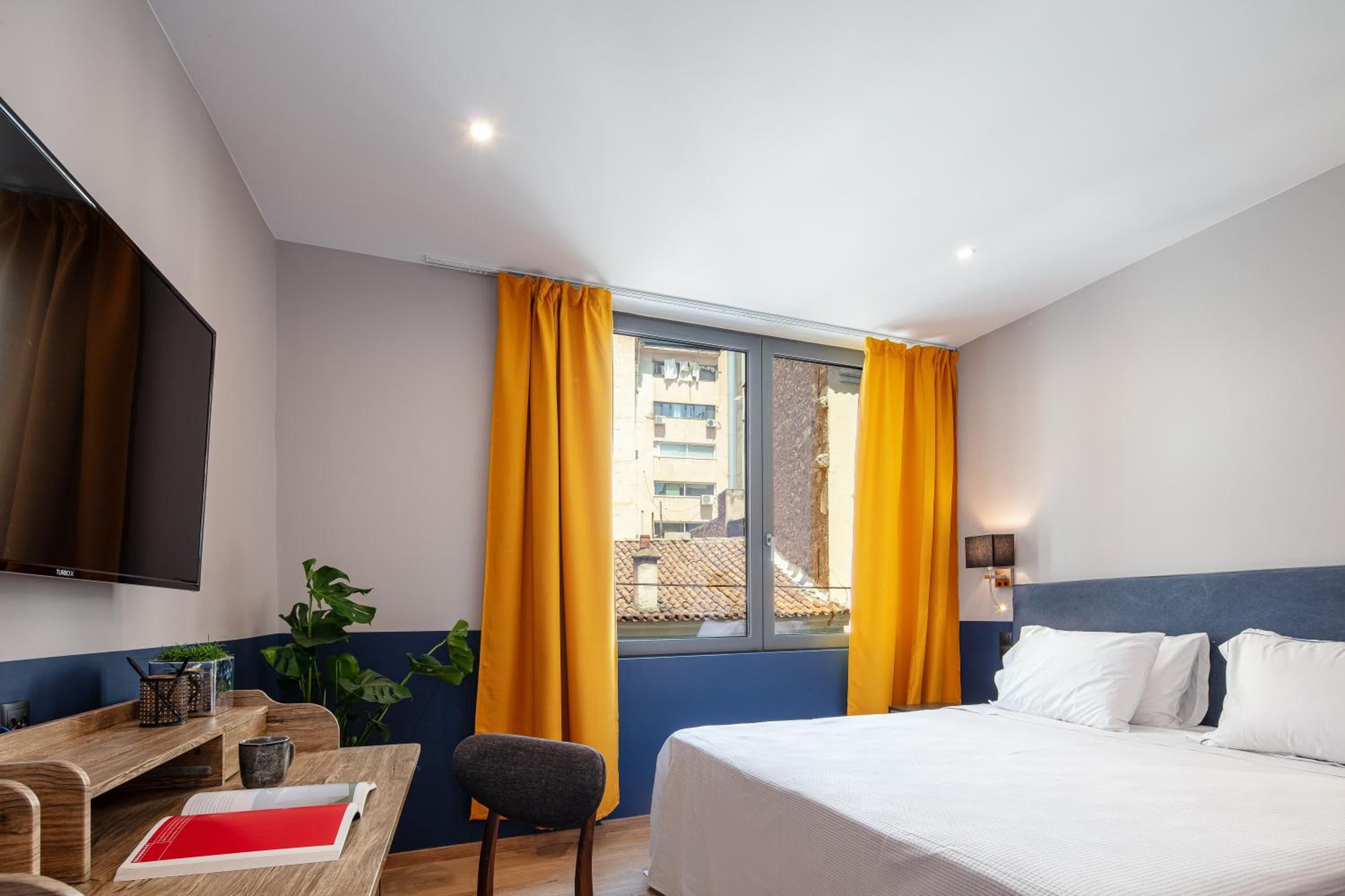 Superior Room with City View