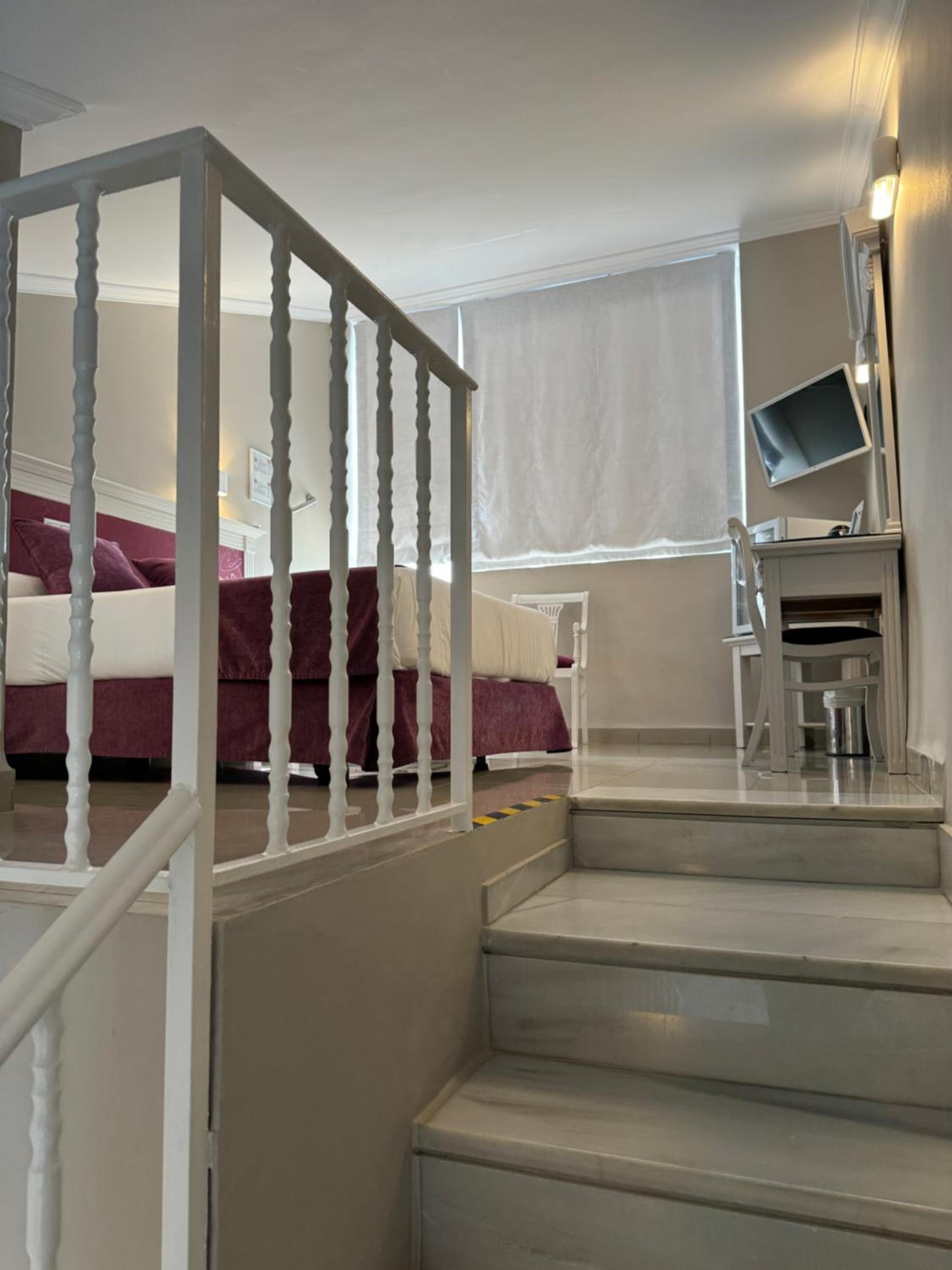 Double or Twin Room with Swimming Pool Access