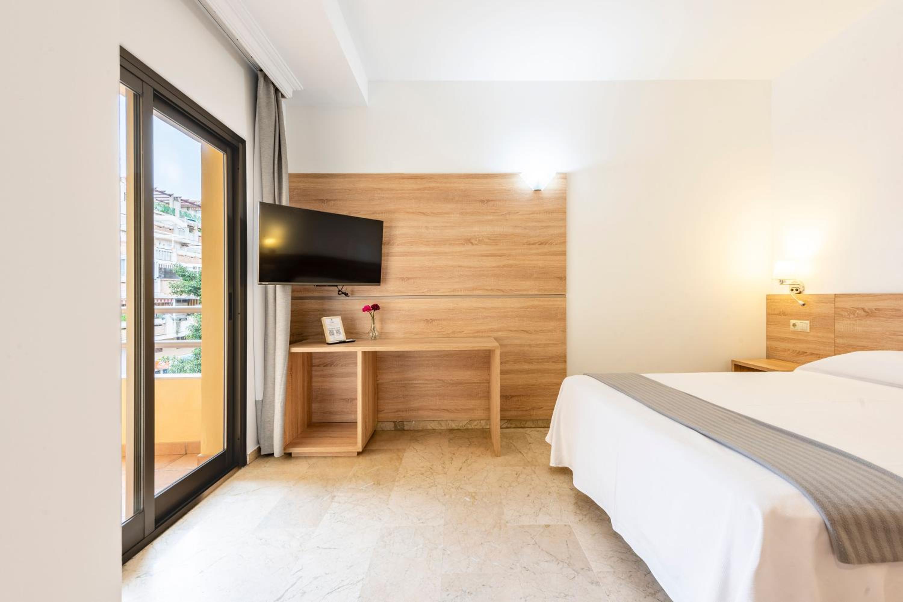 Double or Twin Room with Terrace