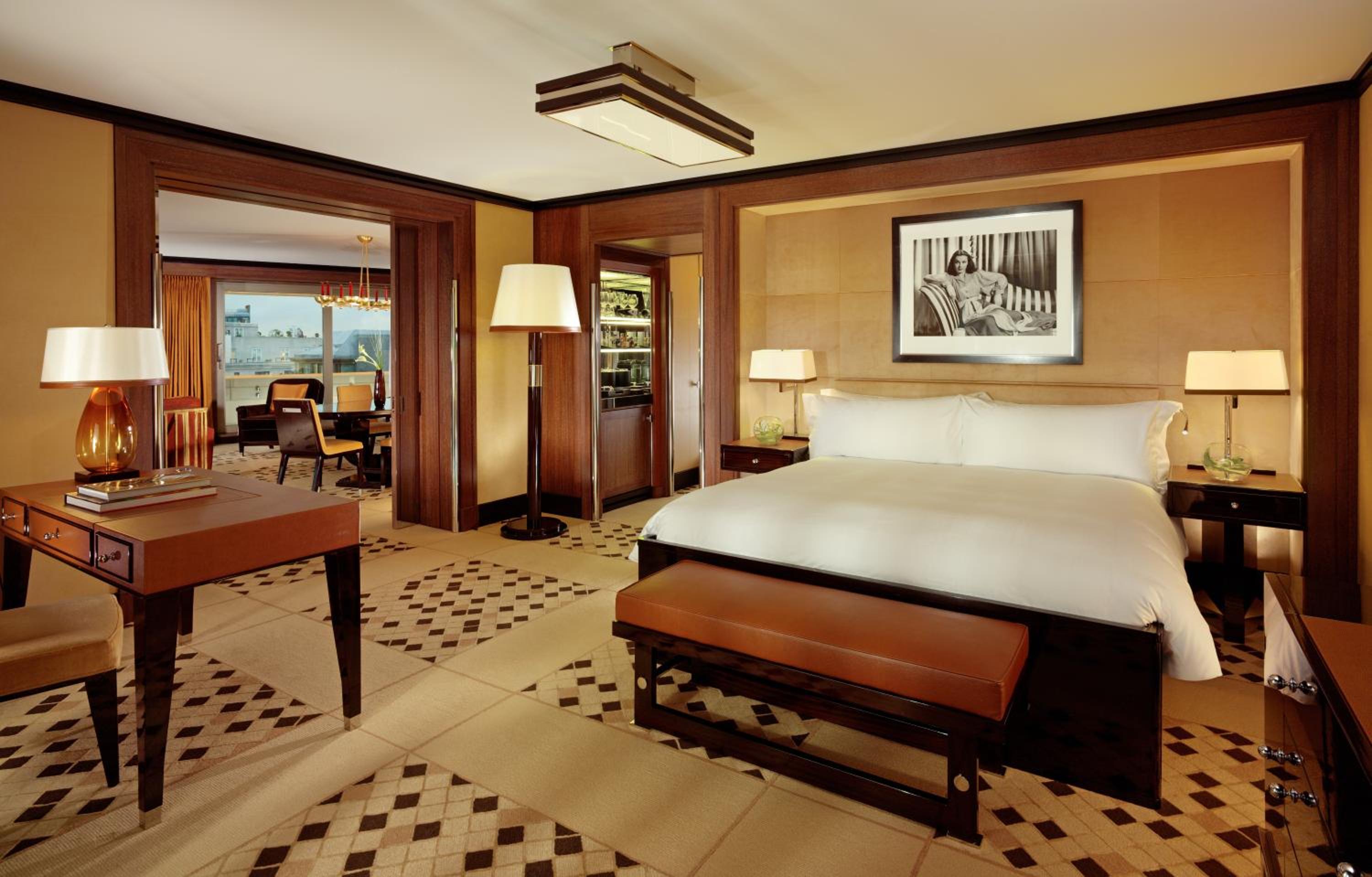 Hyde Park Balcony Suite