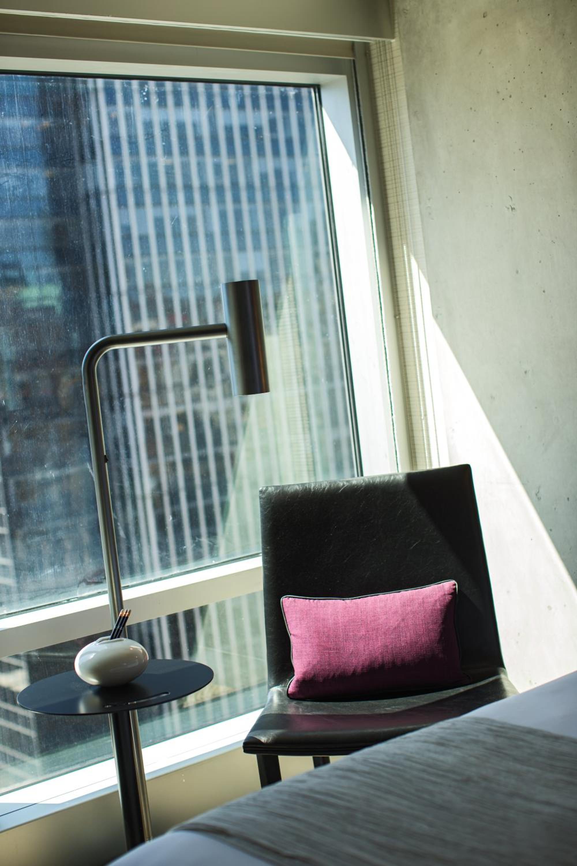 Queen Room with Skyline View