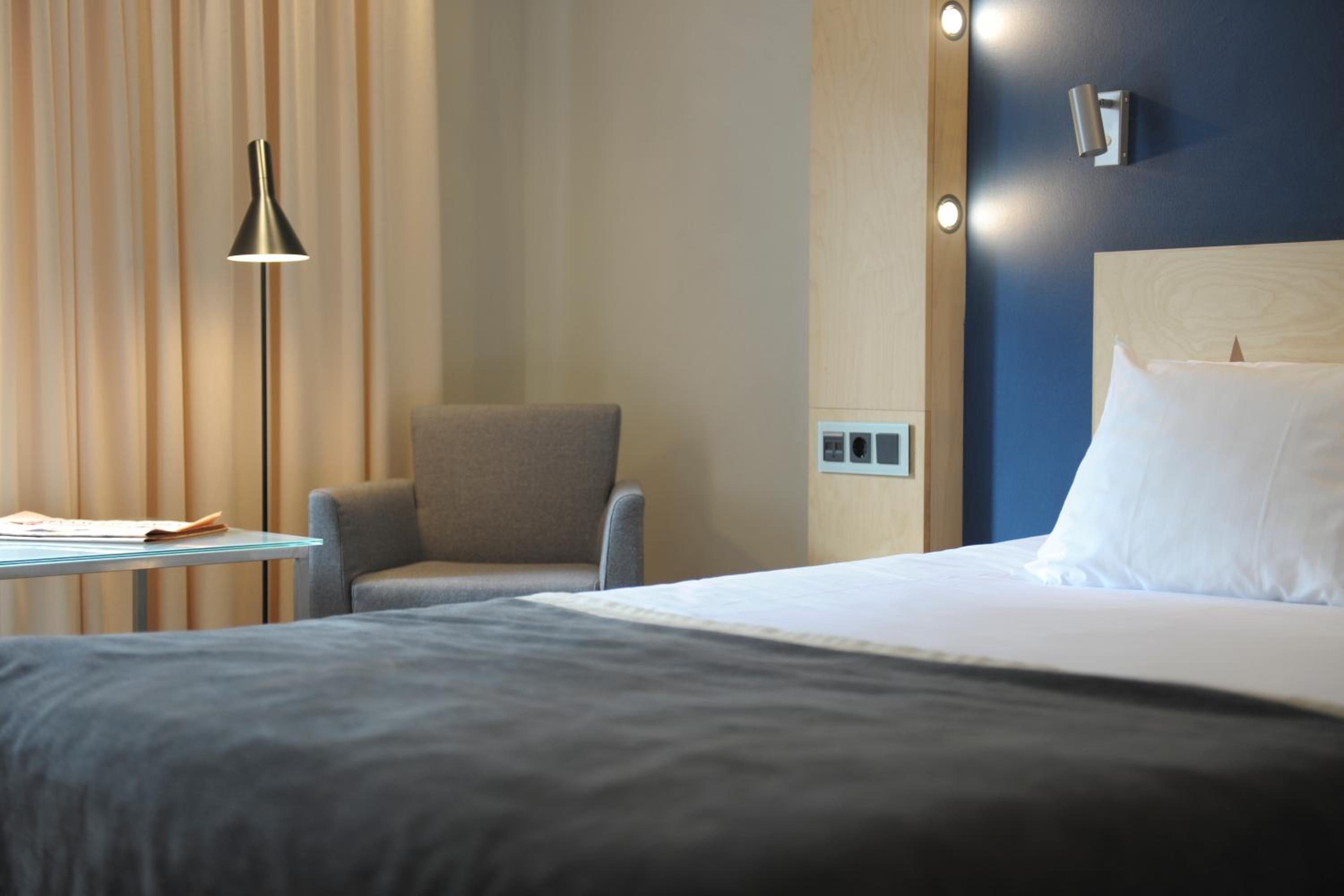 Double Room (63 in bed)