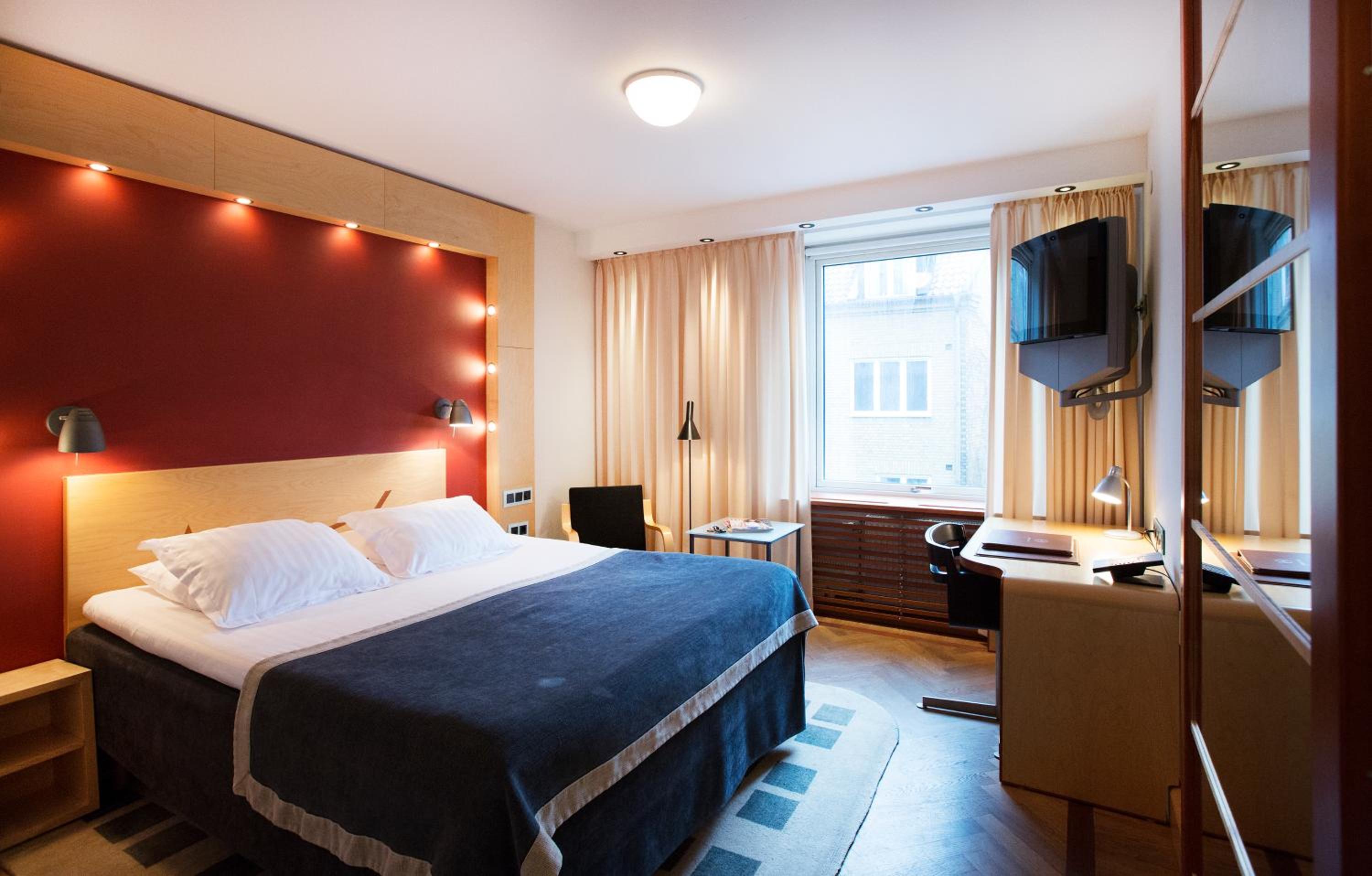 Double Room (63 in bed)