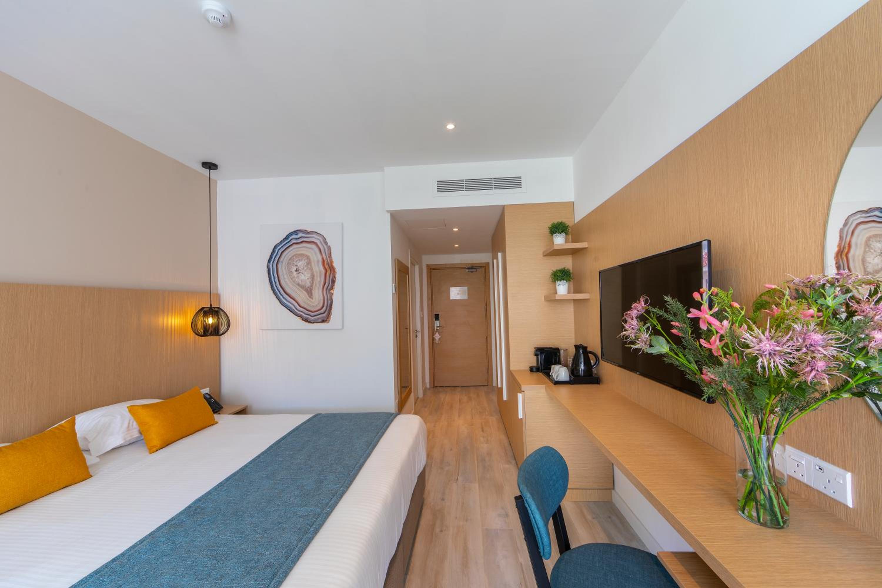 Double or Twin Room with Inland View